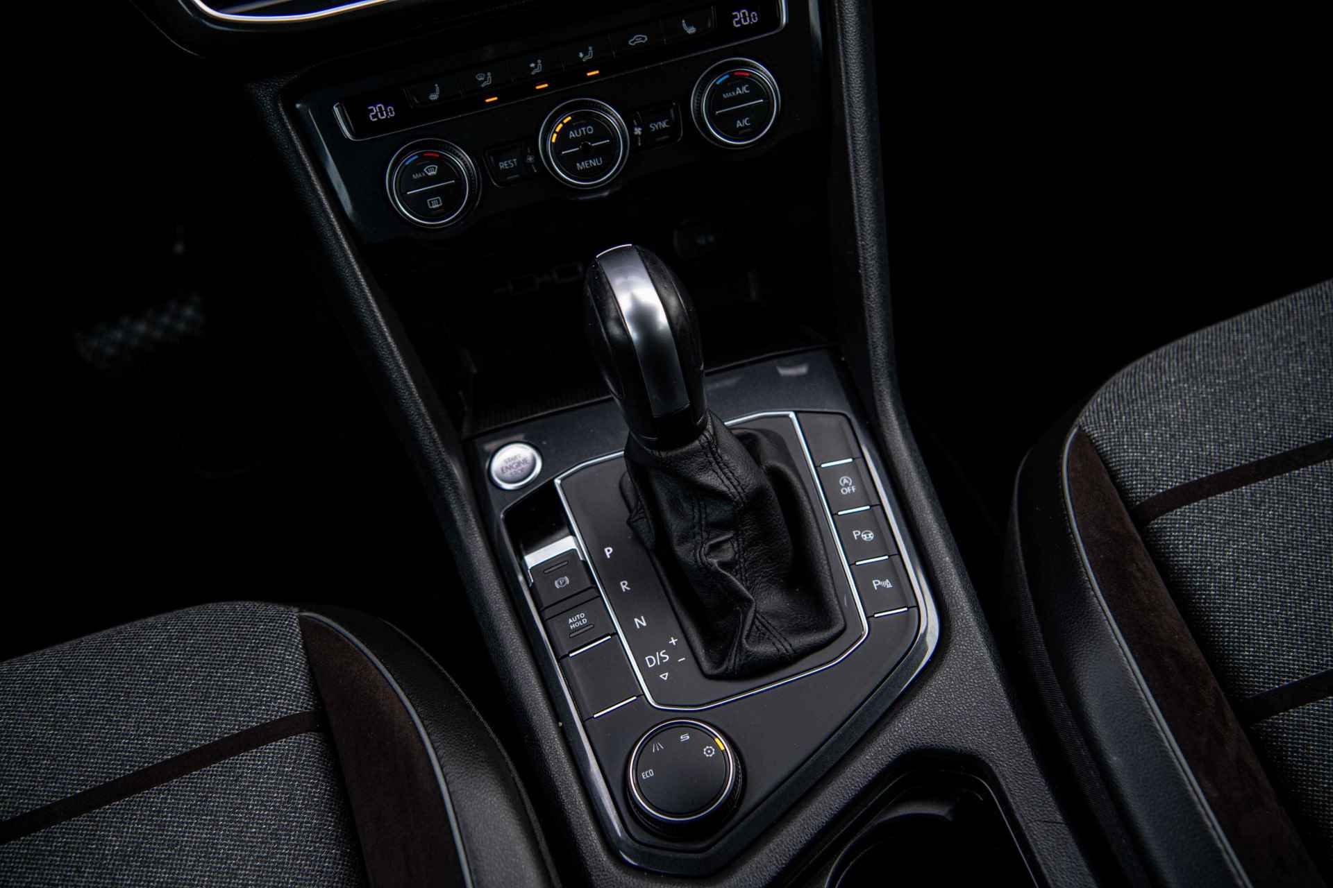 SEAT Tarraco 1.5 TSi 150 pk DSG Xcellence | Camera | Trekhaak | Winterpakket - 25/45