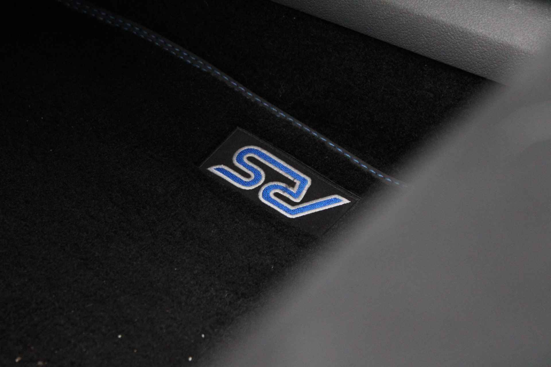 Ford Focus 2.5 RS 305 PK | Recaro Leder/alcantara | PDC achter | Xenon | 20'' LMV |  Keyless start | - 58/65