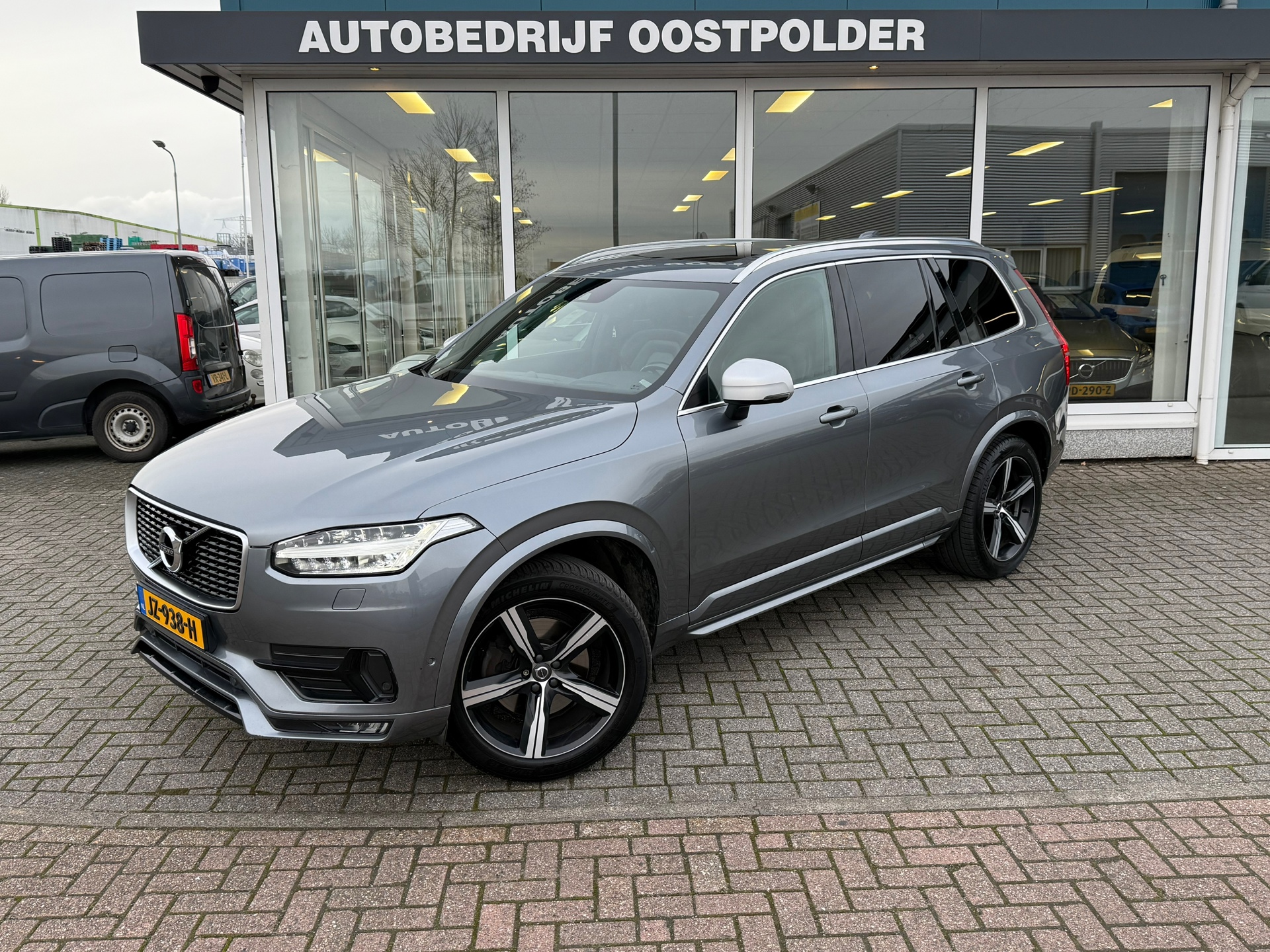 Volvo XC90 2.0 D5 AWD R-Design 7 persoons