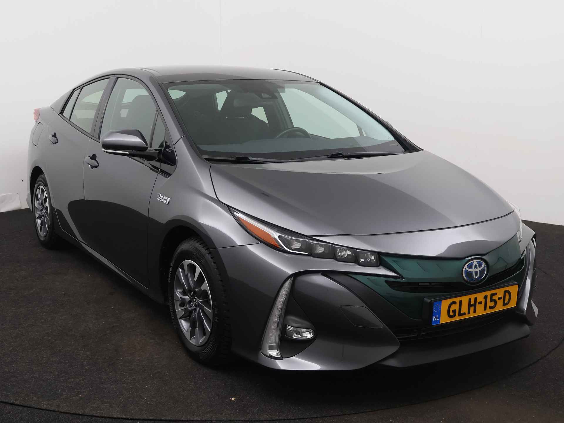 Toyota Prius 1.8 Plug-In Hybrid Dynamic Limited | Navigatie | Cruise Control - 29/43