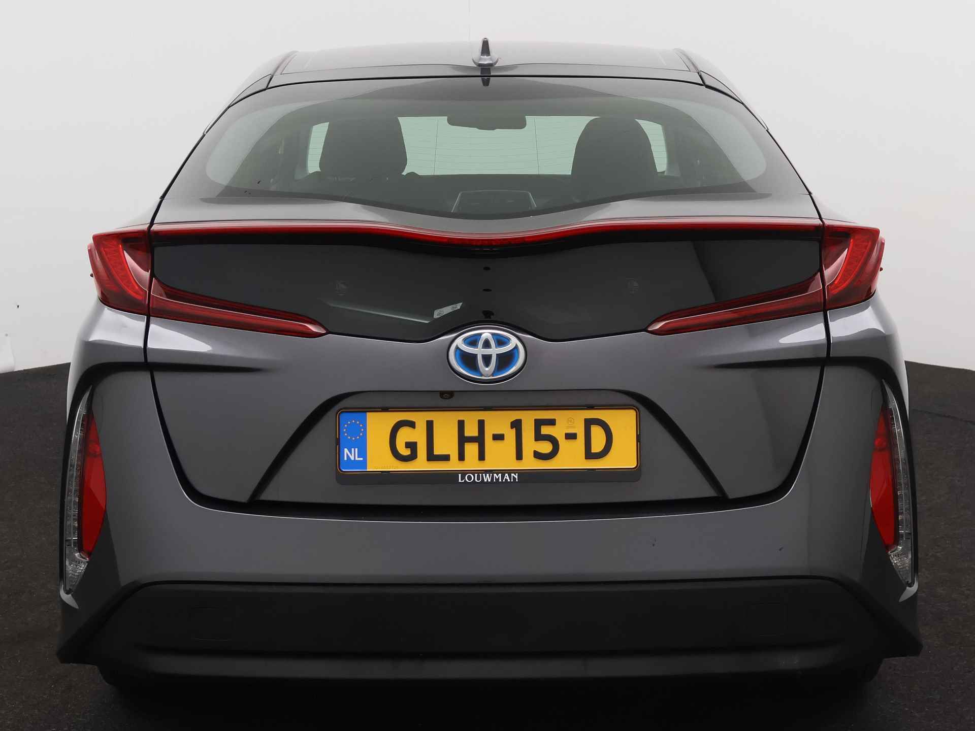 Toyota Prius 1.8 Plug-In Hybrid Dynamic Limited | Navigatie | Cruise Control - 30/43