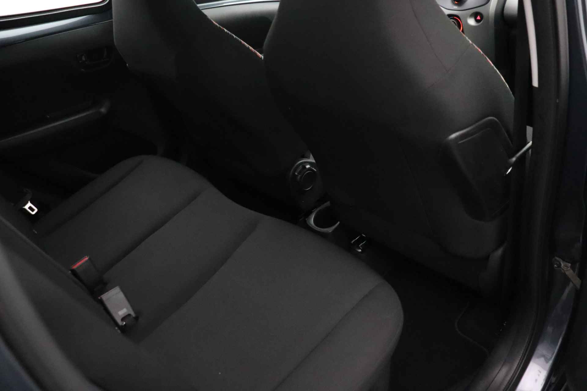 Citroën C1 1.0 e-VTi Feel | 5-Deurs | 4-Seizoensbanden | Airco | Limit control | Bluetooth | Isofix - 12/29