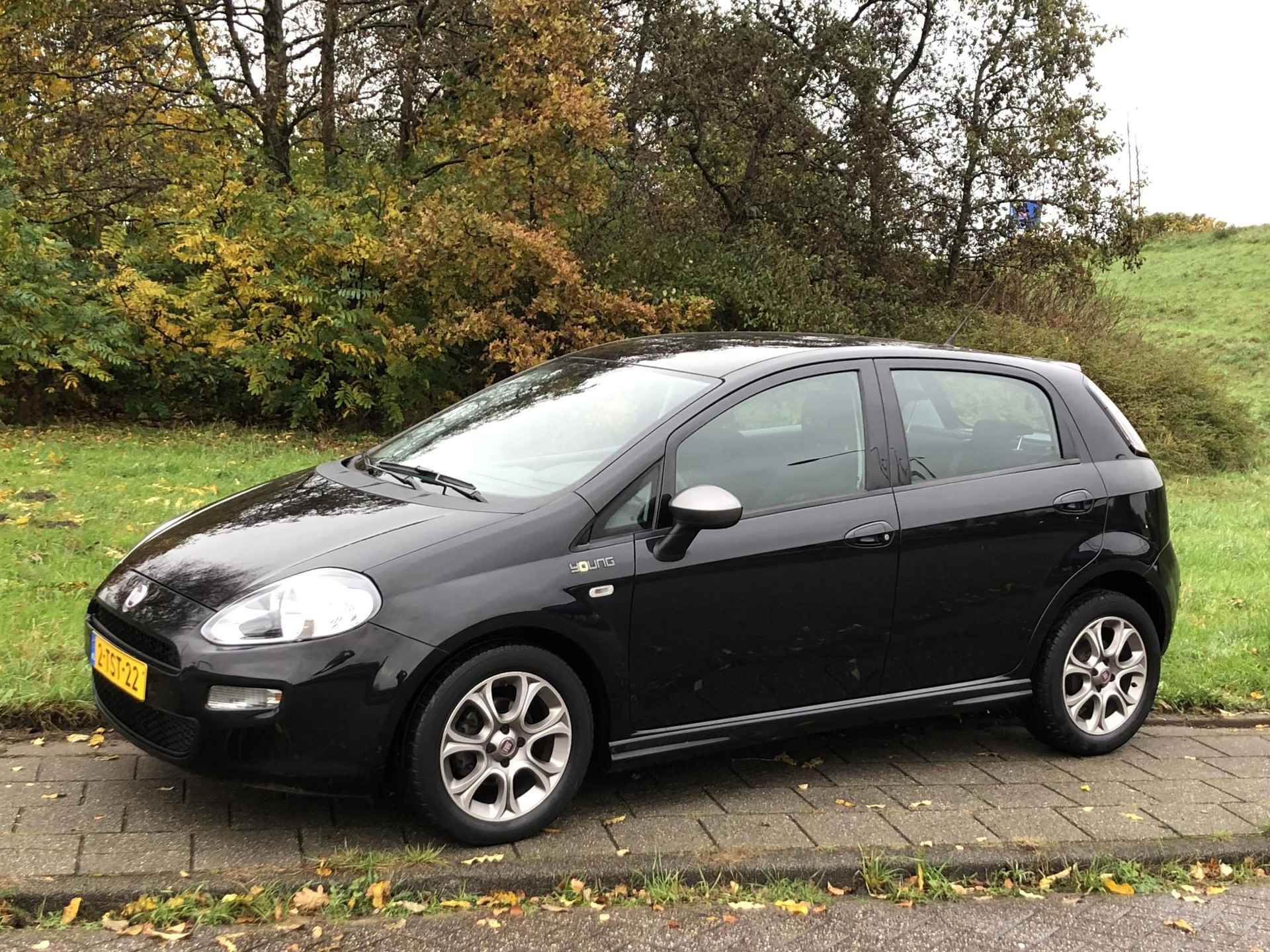 Fiat Punto TwinAir Turbo 100 Young 5-drs AIRCO|PDC|16"|AUX|USB - 5/19