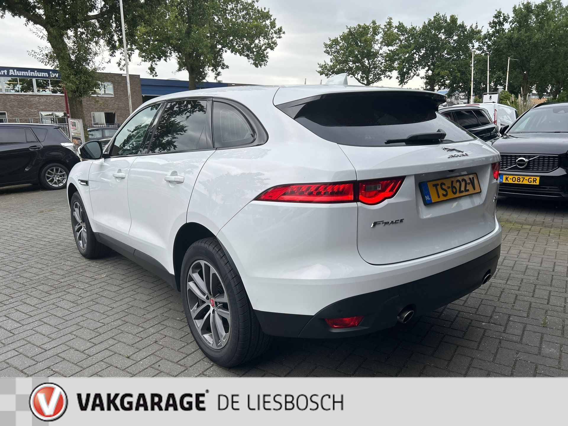 Jaguar F-PACE 2.0 Prestige AWD 25t,leer navi,camera,leer,boeken - 8/25