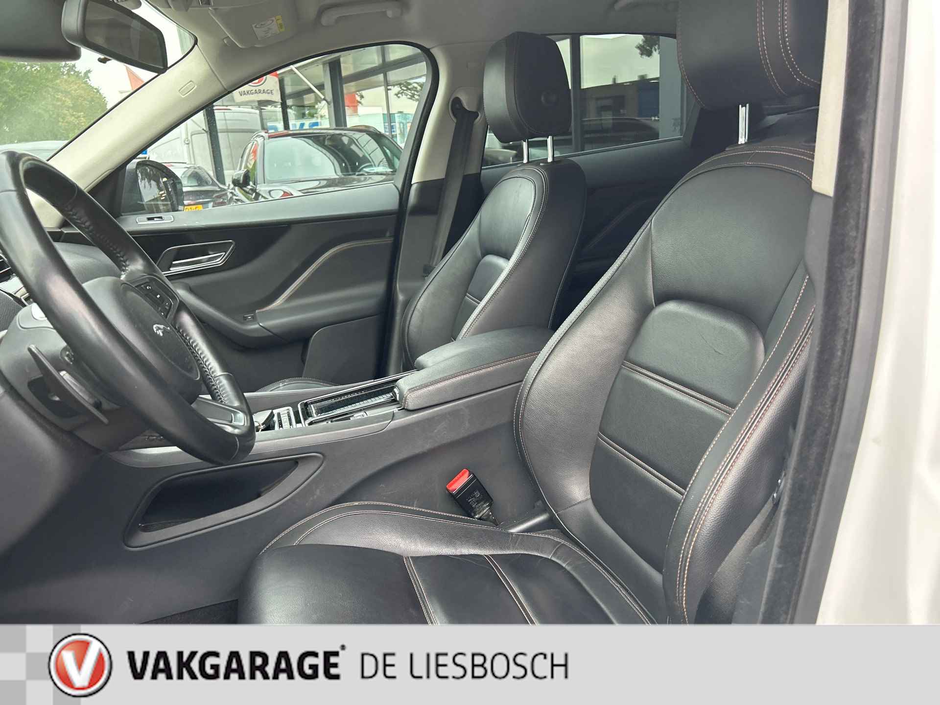 Jaguar F-PACE 2.0 Prestige AWD 25t,leer navi,camera,leer,boeken - 10/25