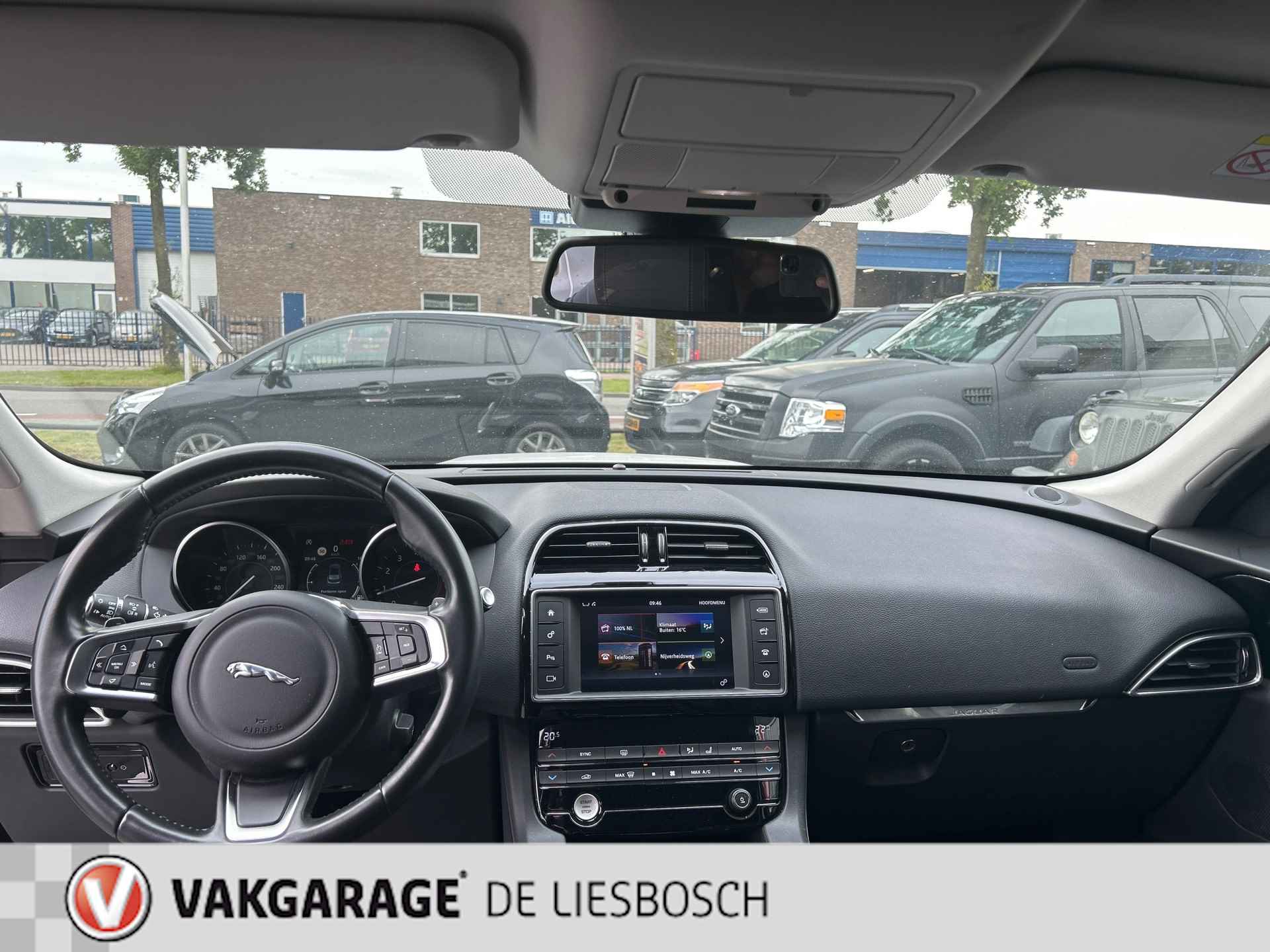 Jaguar F-PACE 2.0 Prestige AWD 25t,leer navi,camera,leer,boeken - 15/25