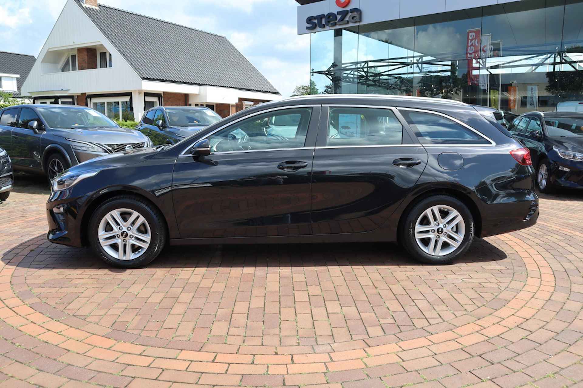 Kia Ceed Sportswagon 1.0 T-GDi Dynamicline / NAVI / CAMERA / BLUETOOTH - 5/28