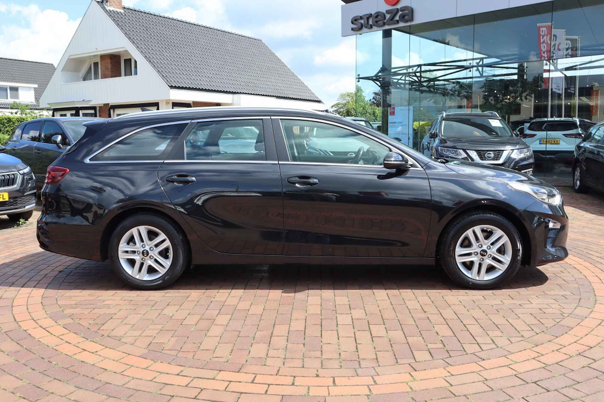 Kia Ceed Sportswagon 1.0 T-GDi Dynamicline / NAVI / CAMERA / BLUETOOTH - 13/28