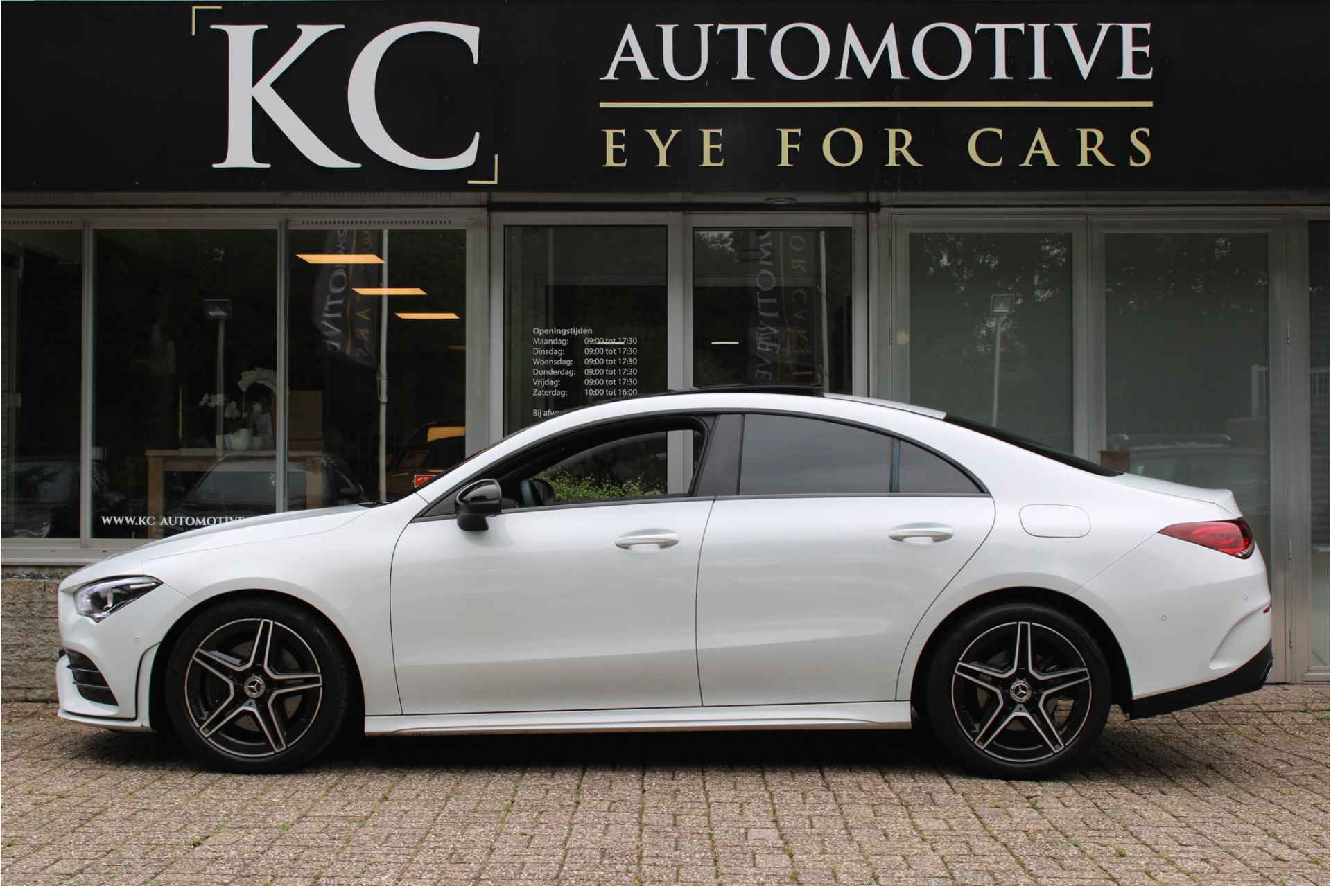 Mercedes-Benz CLA-Klasse 200 Business AMG Night | VAN € 31950,- VOOR €30820,- Pano | Camera | Parel - 4/29