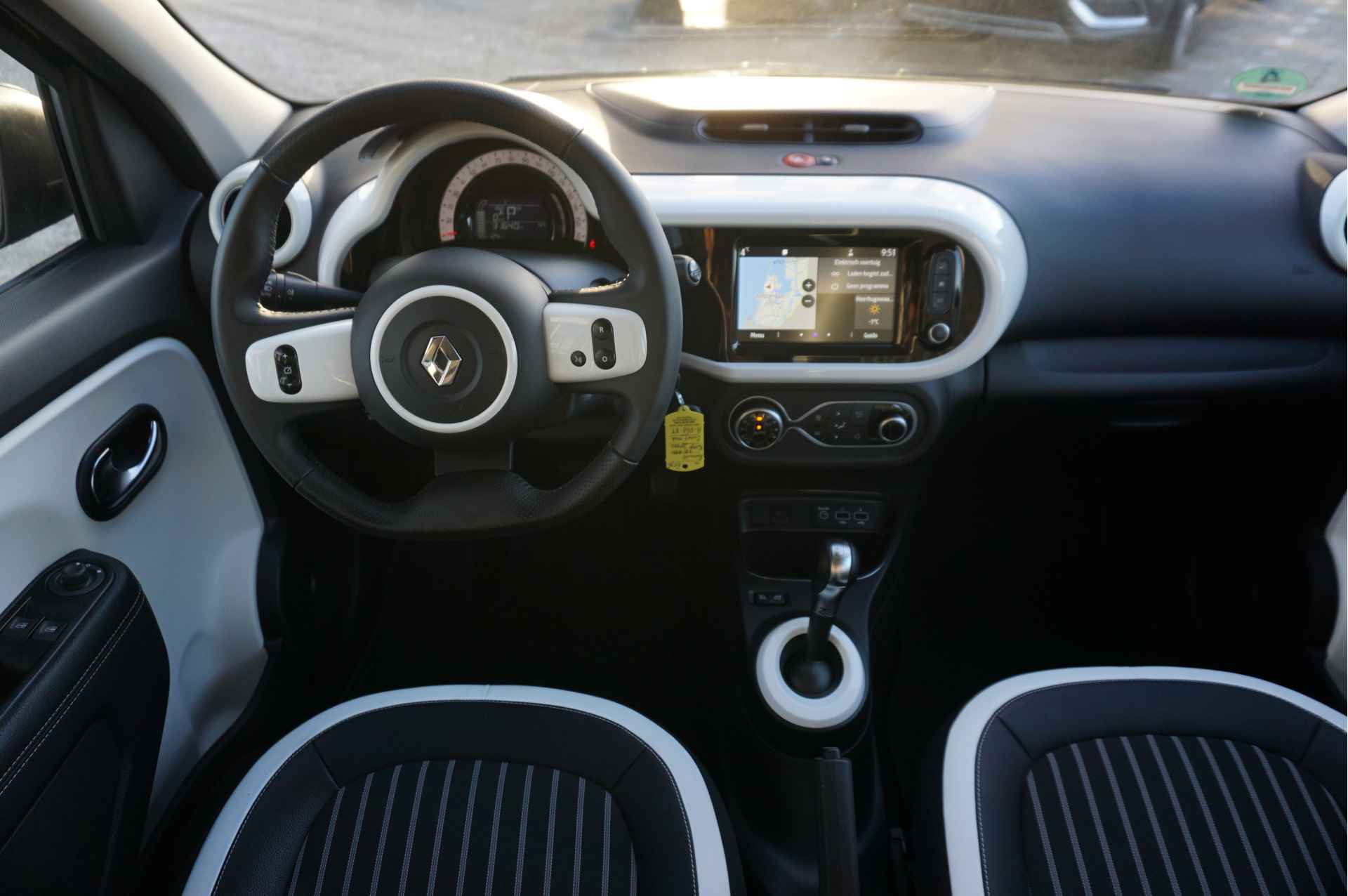 Renault Twingo Z.E. R80 Intens - 18/22