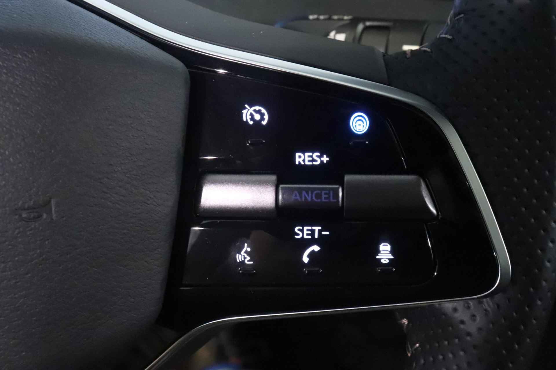 Nissan Ariya 91 kWh Evolve CARPLAY & ANDROID AUTO | TOMTOM 3D NAV | PROPILOT | 360 CAMERA | ADAPTIEVE VERLICHTING | MEMORY SEATS + STUURWIEL | 2X LAADKABEL - 27/42
