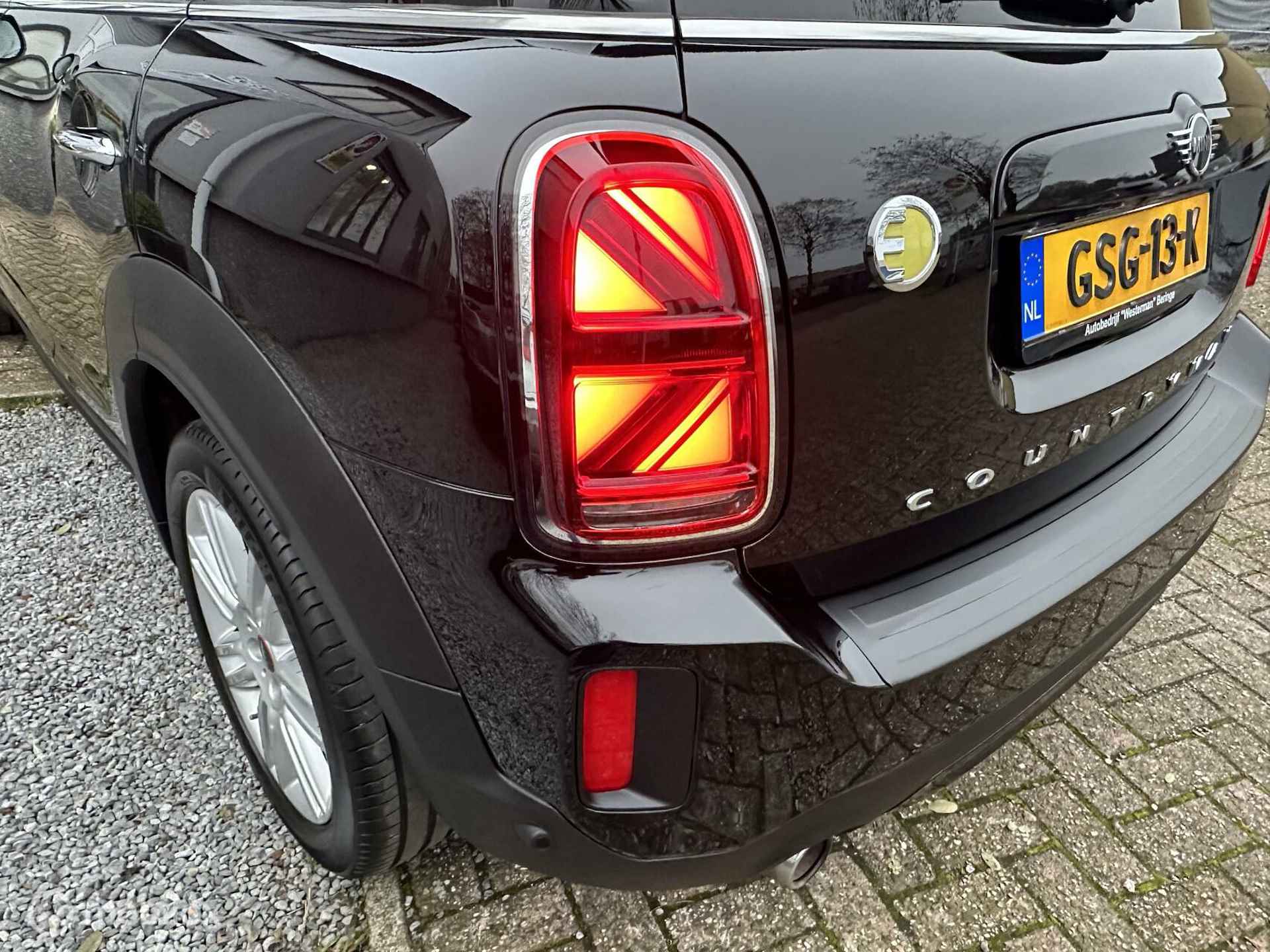 Mini Countryman Cooper SE ALL4 Acc Clima Pano Leer Led Keyless H/K Carplay etc. - 31/33