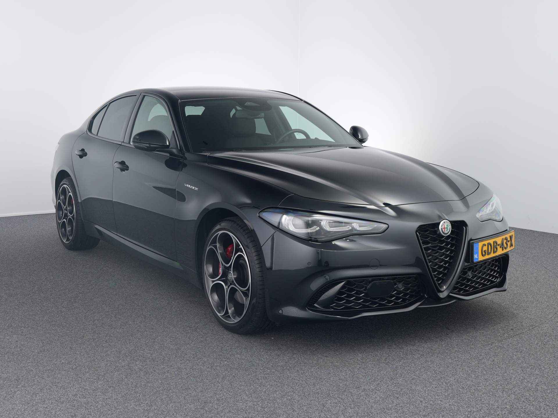 Alfa Romeo Giulia 2.0 T GME AWD Veloce | Adaptieve Cruise | Actief onderstel Leder | Elek. stoelen incl. geheugen | Navi | Clima | - 10/33