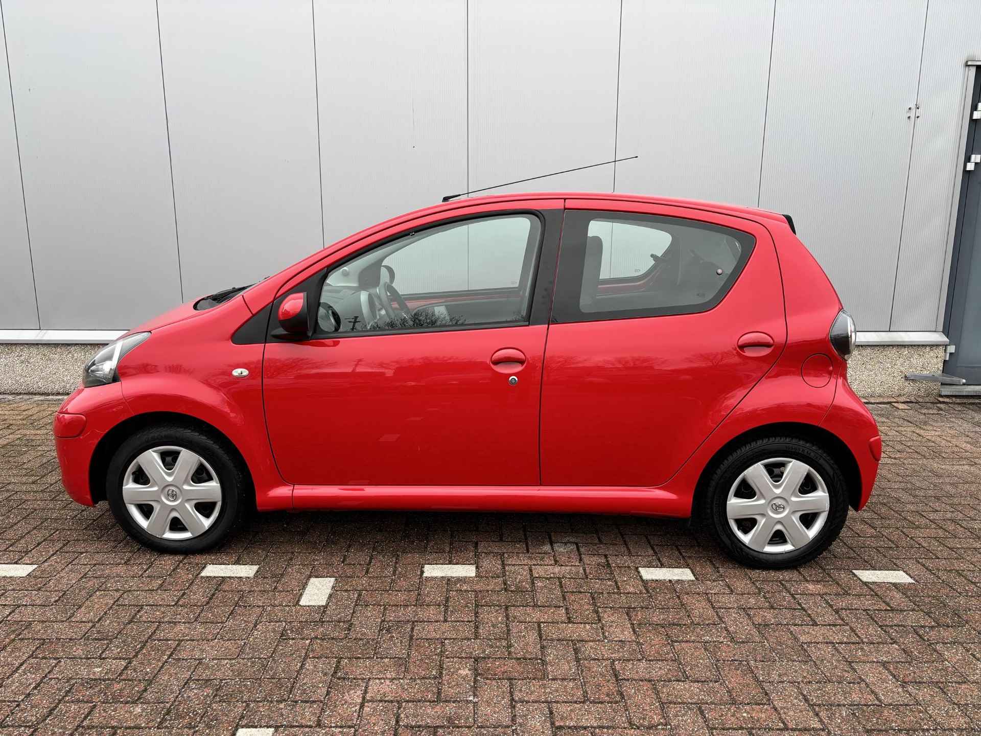 Toyota Aygo 1.0-12V Comfort 5 drs, Elektrische Ramen, Centrale Deurvergrendeling, Airbags,ABS - 7/29