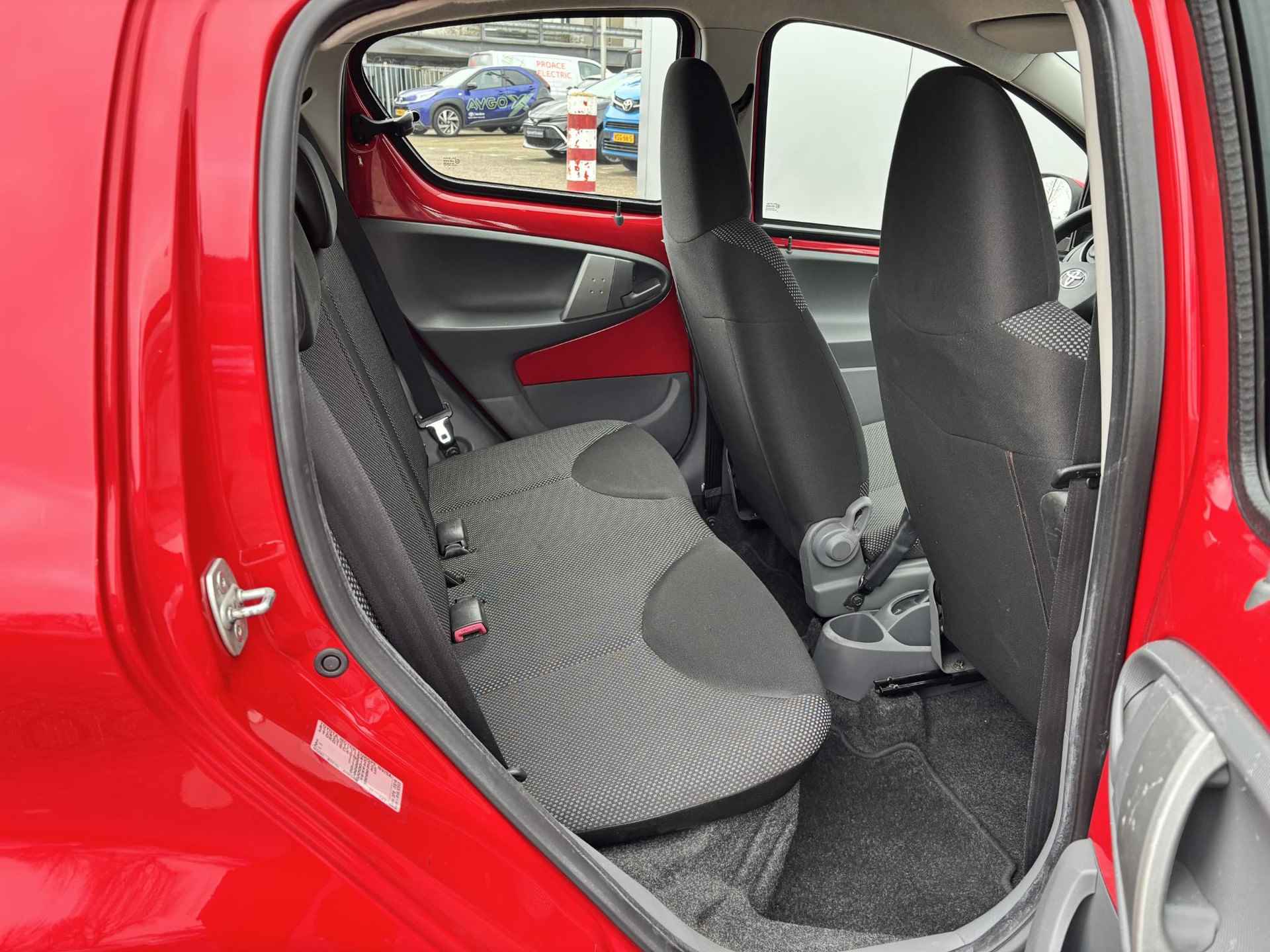 Toyota Aygo 1.0-12V Comfort 5 drs, Elektrische Ramen, Centrale Deurvergrendeling, Airbags,ABS - 24/29