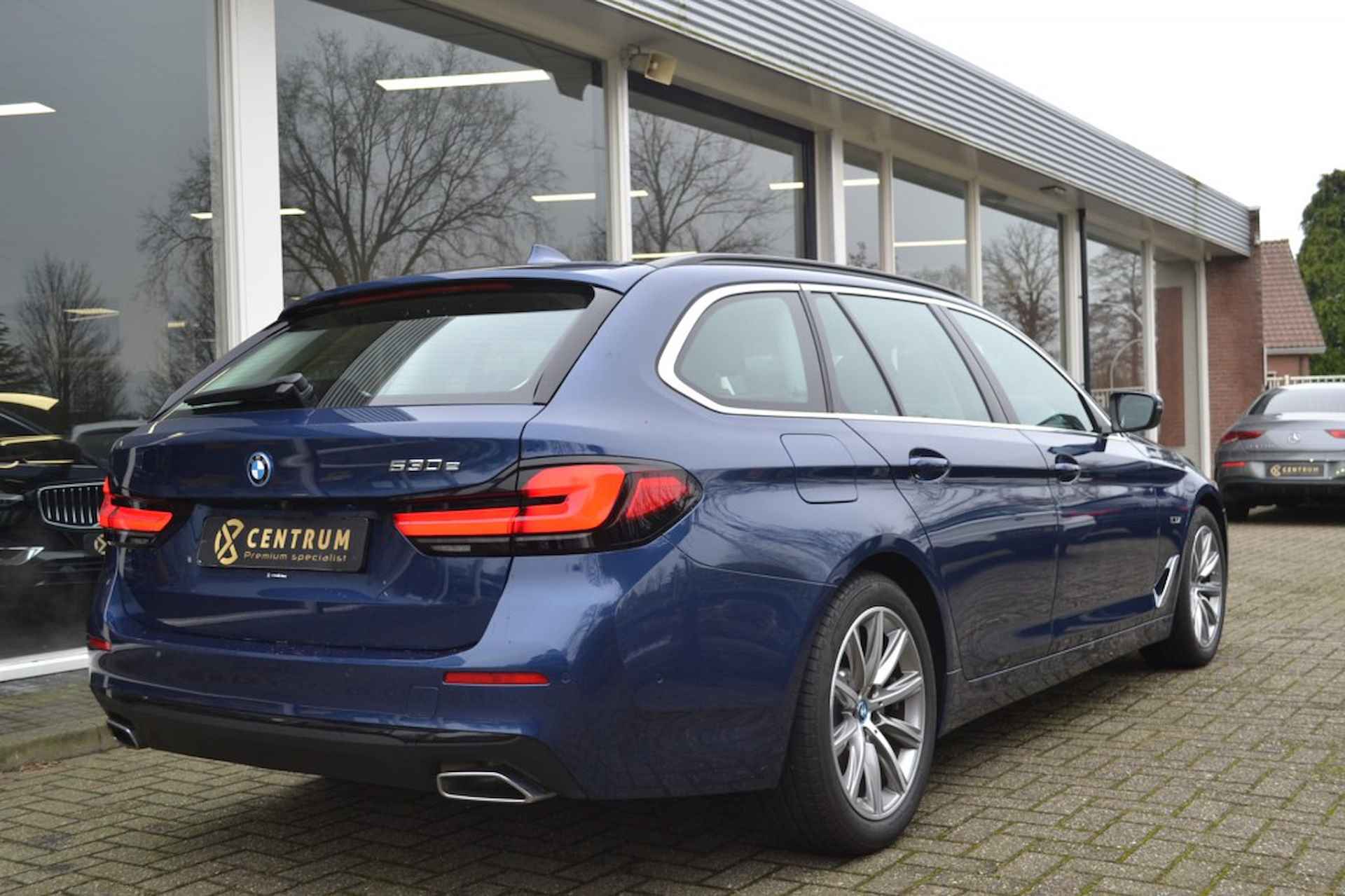 BMW 5-serie 530e Touring - Head Up - Driving Assistant - 3/13