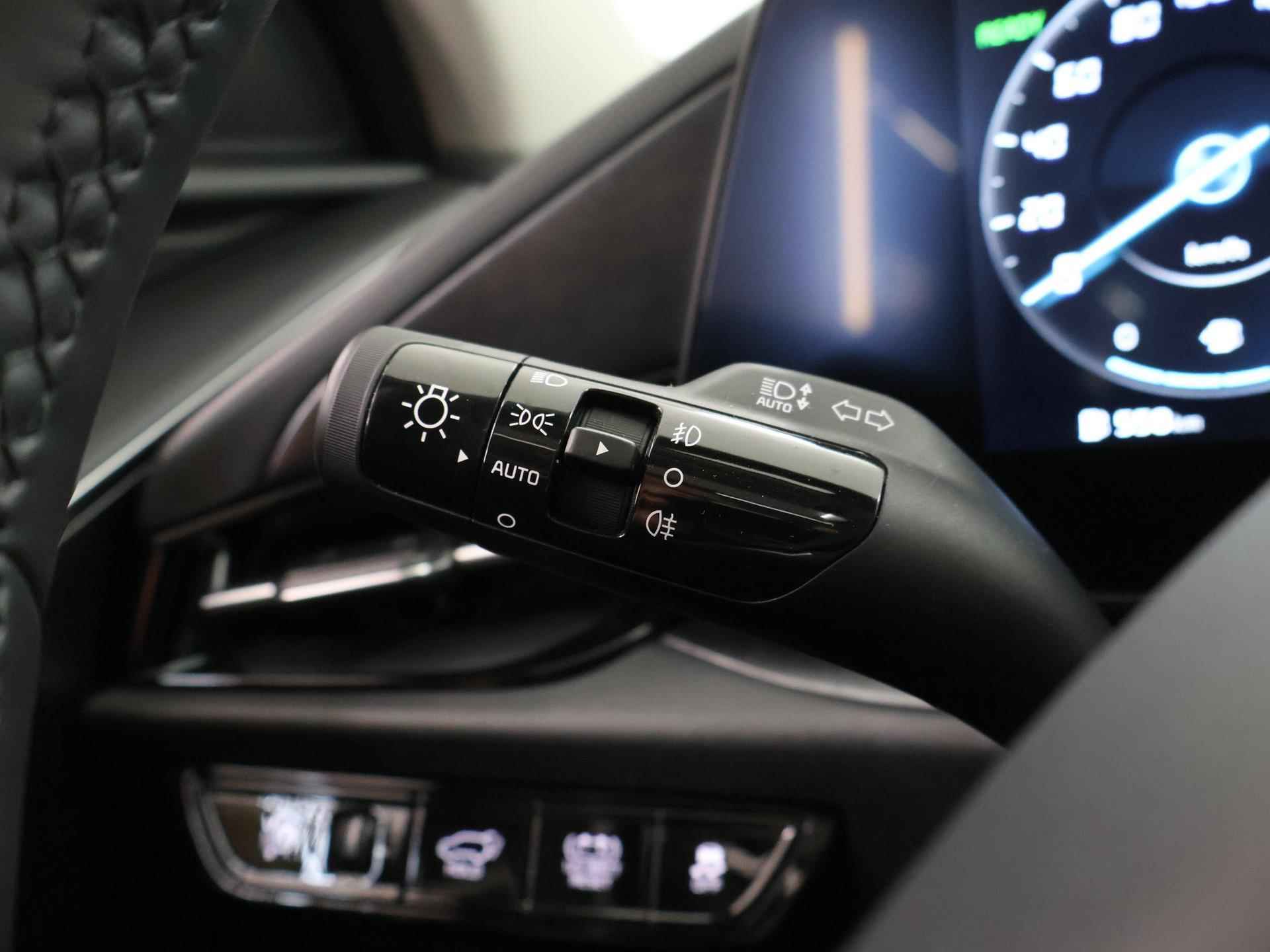Kia Niro 1.6 GDi Hybrid ExecutiveLine | Panoramadak | Harman/kardon audio | Stoelventilatie | Remote smart Parking | Elektrisch verstelb. bestuurdersstoel met geheugen - 35/47