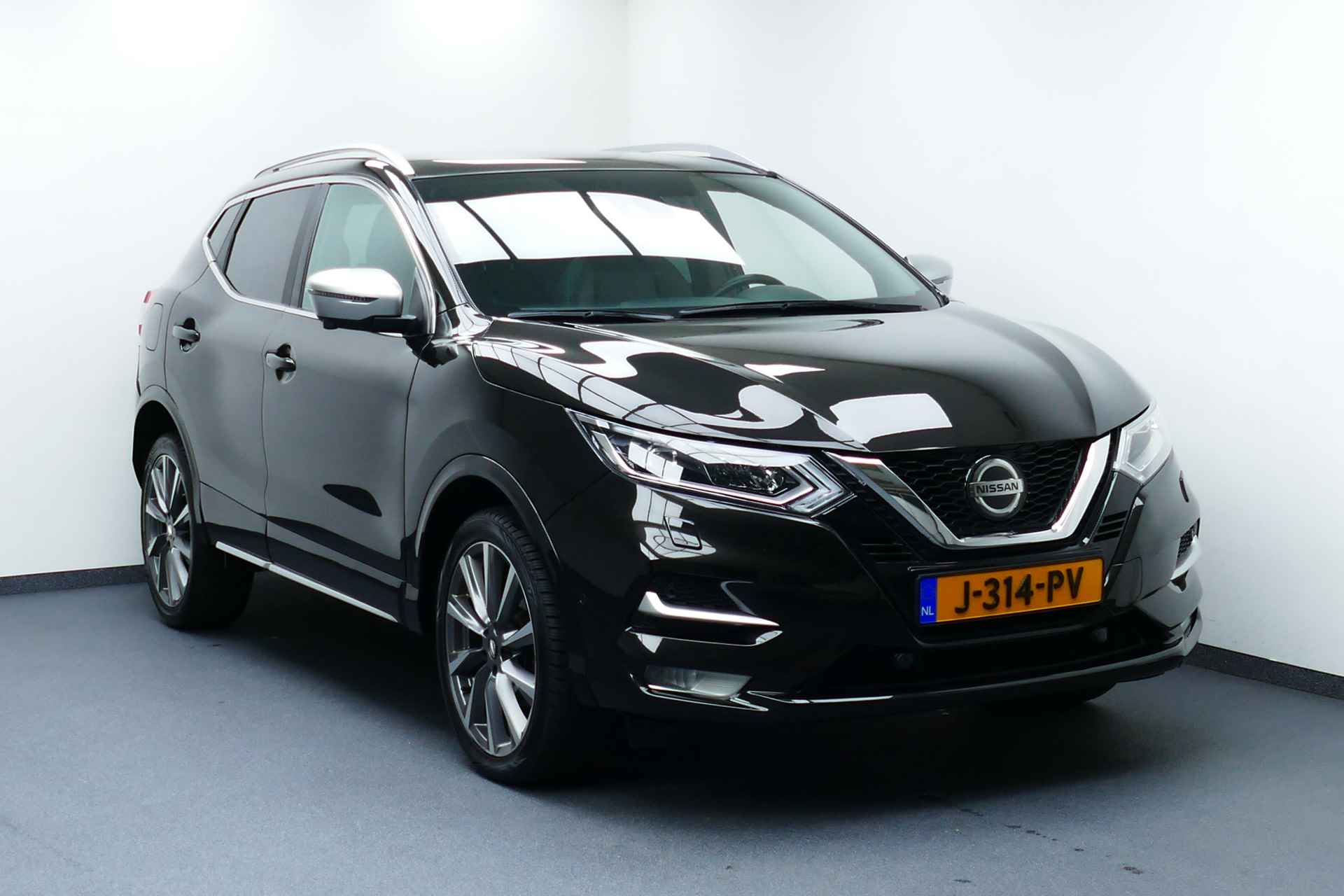 Nissan QASHQAI 1.3 DIG-T Tekna + Adaptief Cruise, 360 Camera, Panodak, Leer, Led Koplampen, 19"LMV