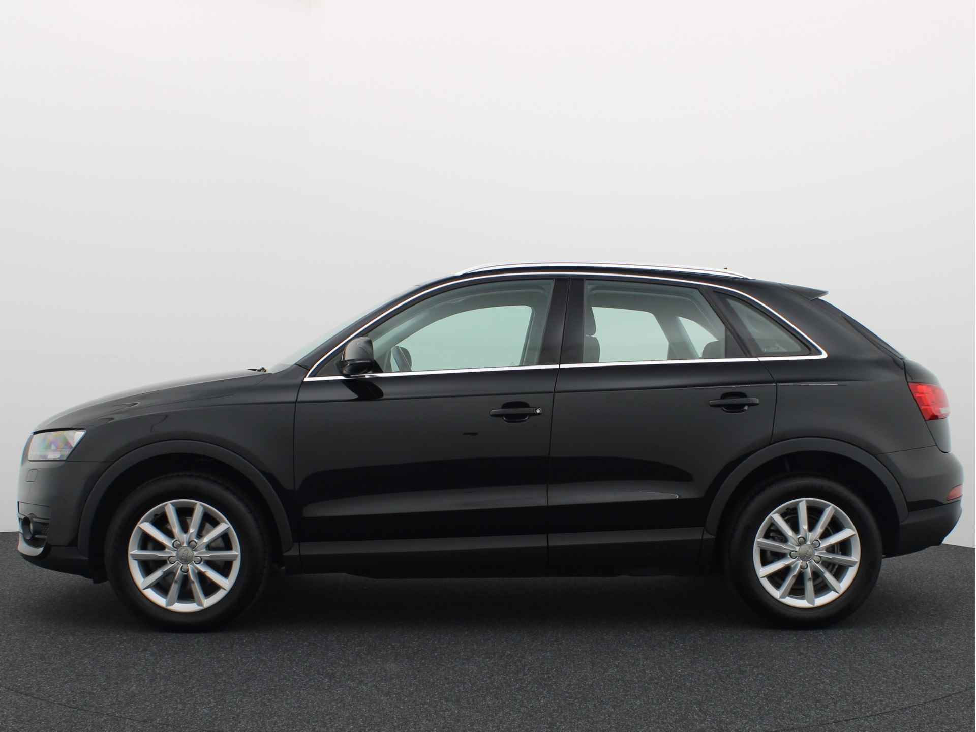 Audi Q3 1.4 TFSI Pro Line PDC / CRUISE / NAVI / CLIMA / 1E EIG / BLUETOOTH / MISTLAMPEN / CHROME / LMV / ARMSTEUN . - 3/46