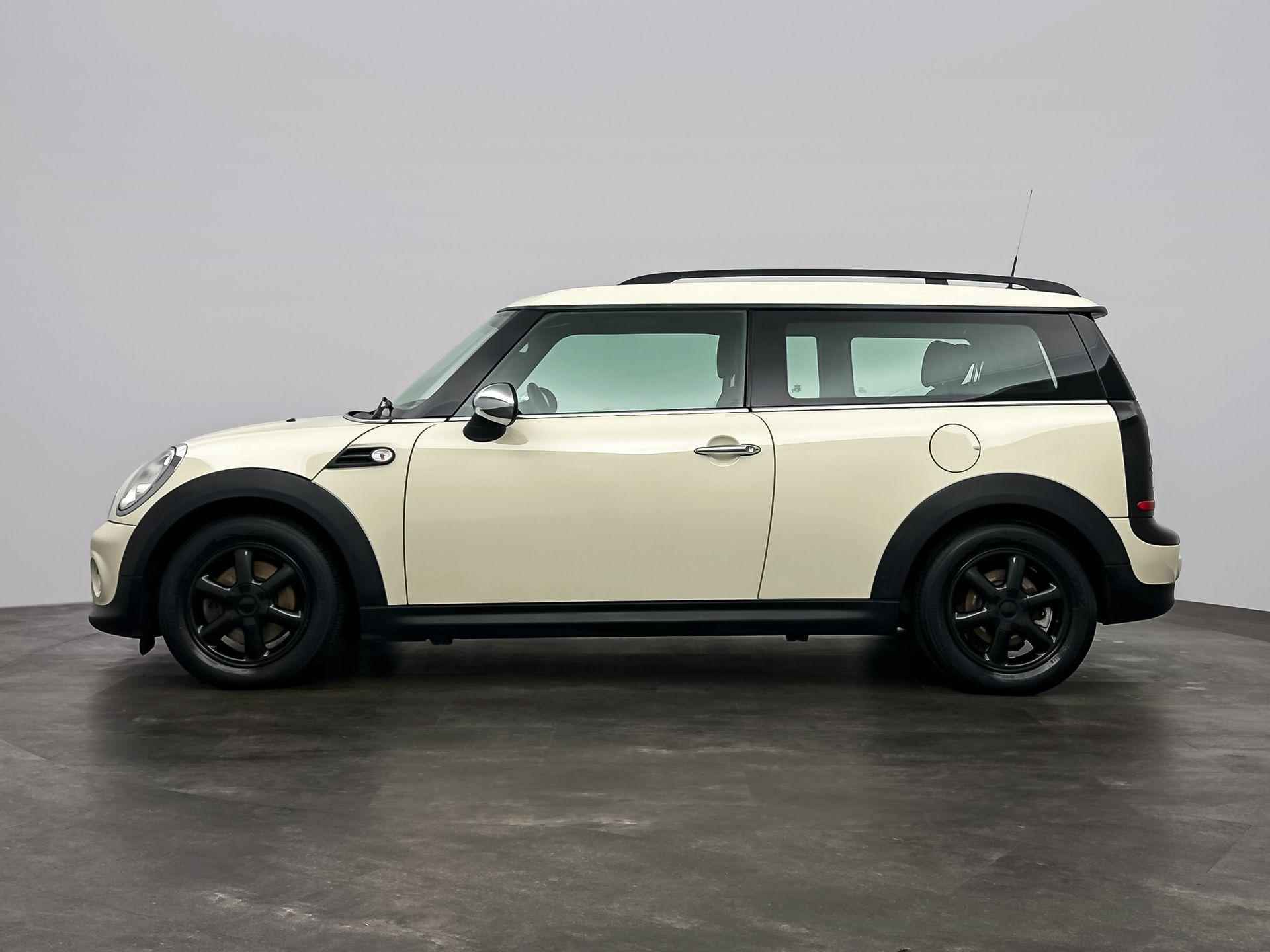 Mini Clubman 1.6 One Chili | Navigatie | Half-lederen bekleding | Climate Control | Bluetooth | Lichtmetalen Velgen | - 15/24