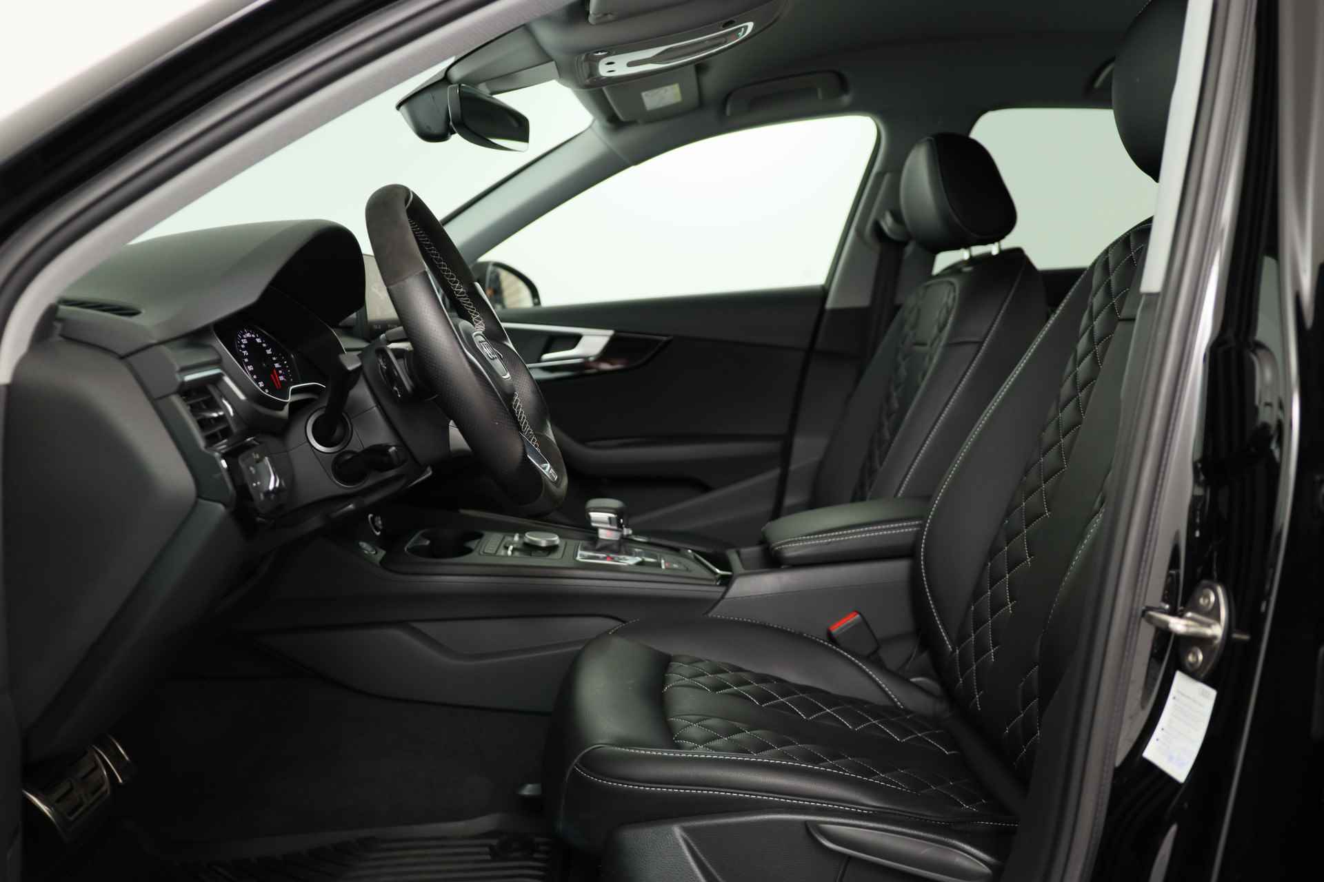 Audi A4 Limousine 35 TFSI Design Pro Line | Leder | Navi | Stoelverwarming | ECC | Keyless | Cruise | LED | 18'' Lichtmetalen Velgen - 37/52