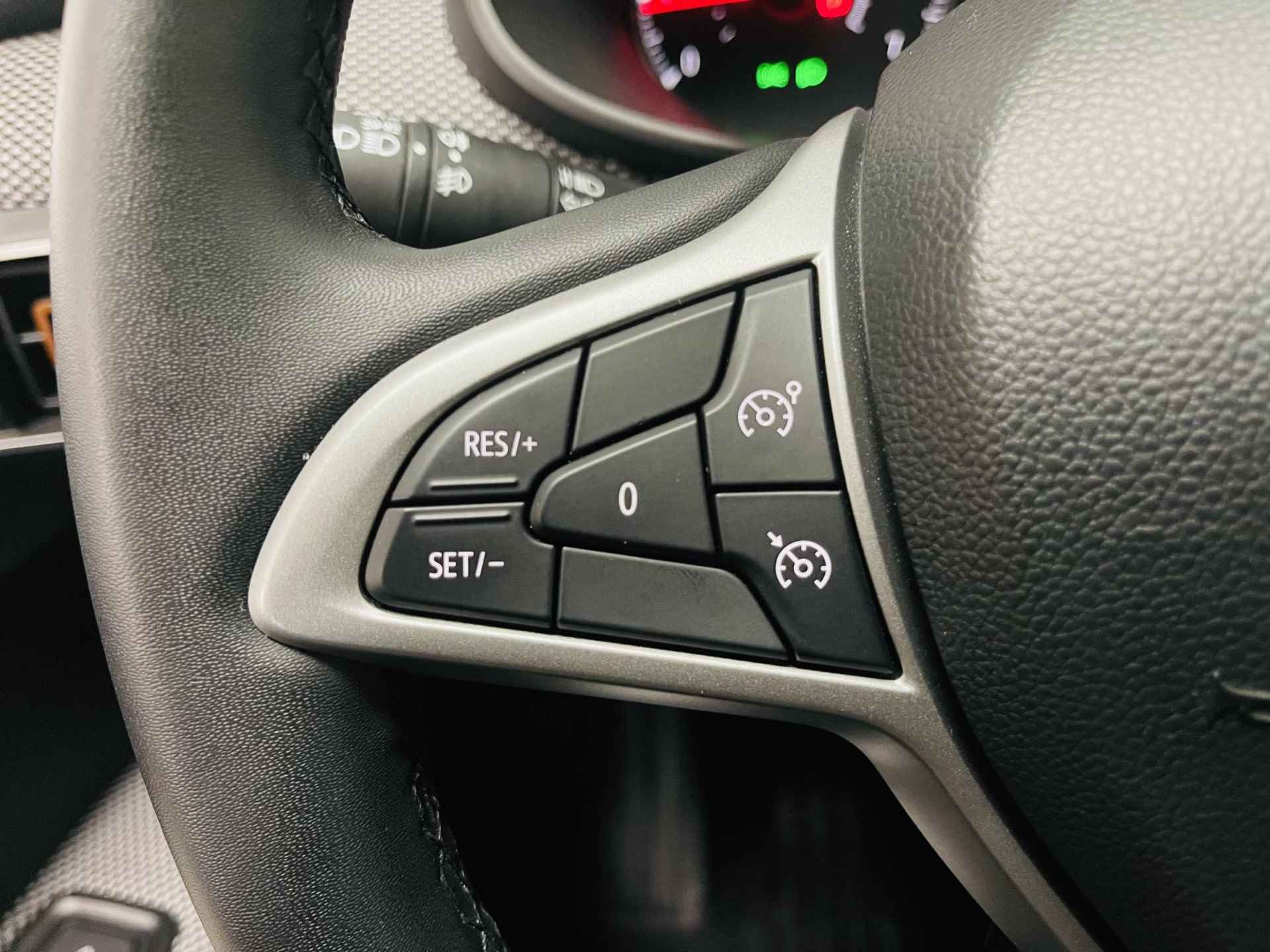 Dacia Sandero 1.0 TCe 90 Expression Navi airco camera parkeersensoren voor + achter hoge instap apple carplay android auto zeer mooie auto met weinig km - 10/19
