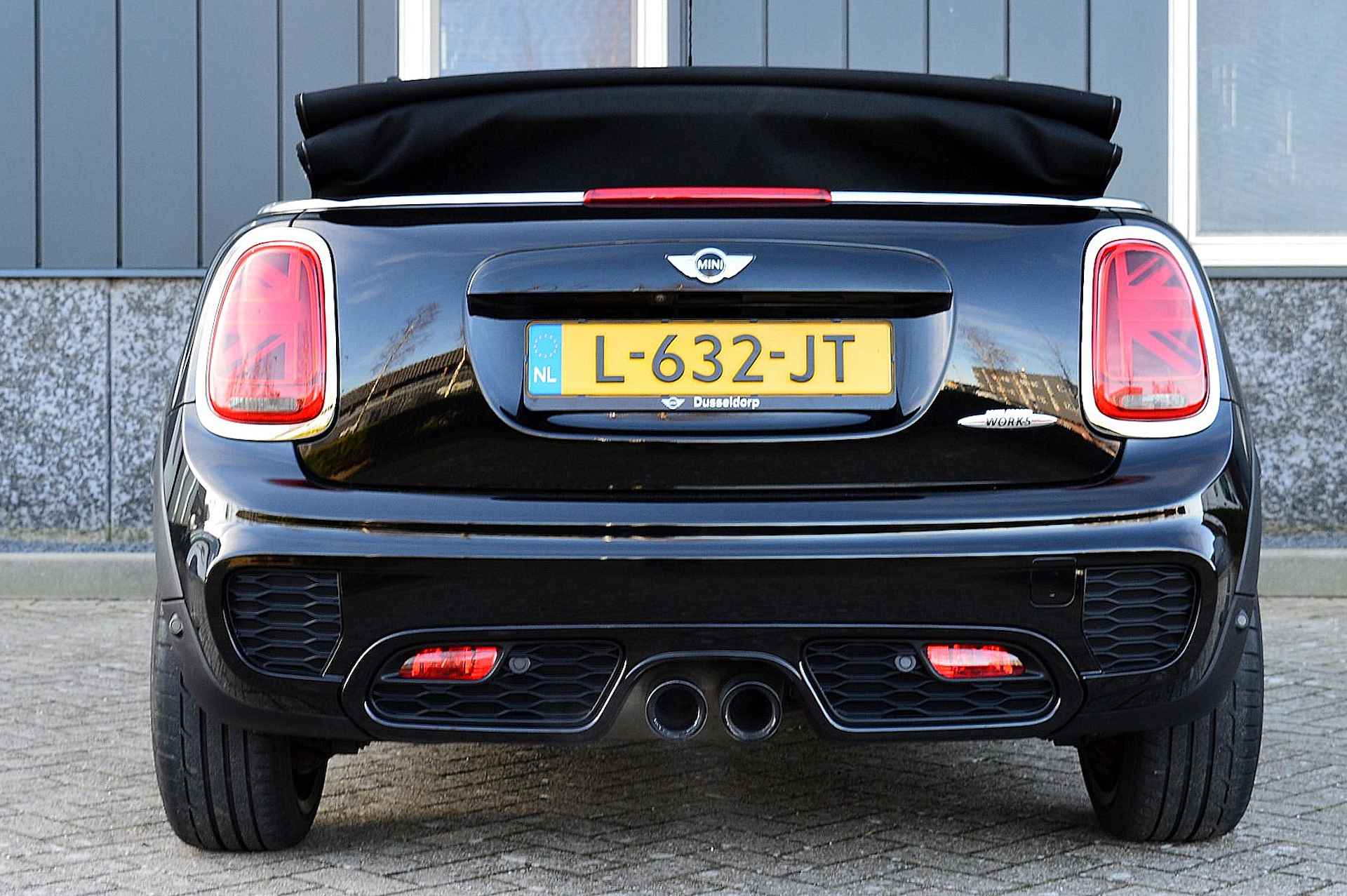 MINI Cabrio 2.0 John Cooper Works Chili Rijklaarprijs-Garantie Leder Sport Interieur Led Navigatie Camera - 4/40