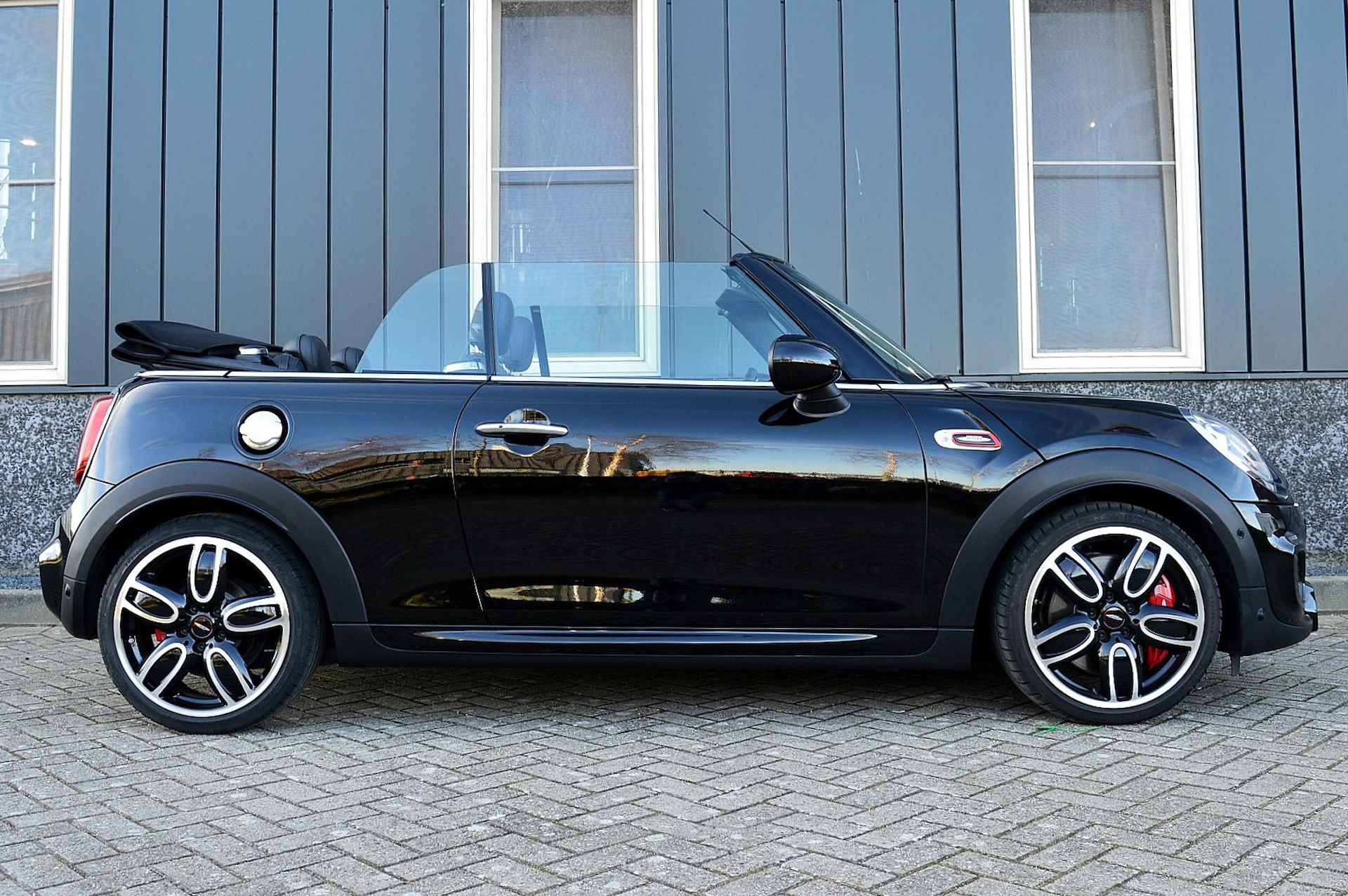 MINI Cabrio 2.0 John Cooper Works Chili Rijklaarprijs-Garantie Leder Sport Interieur Led Navigatie Camera - 6/40