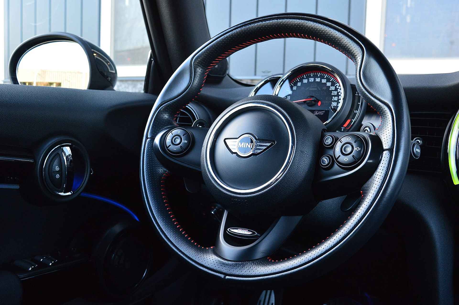 MINI Cabrio 2.0 John Cooper Works Chili Rijklaarprijs-Garantie Leder Sport Interieur Led Navigatie Camera - 33/40