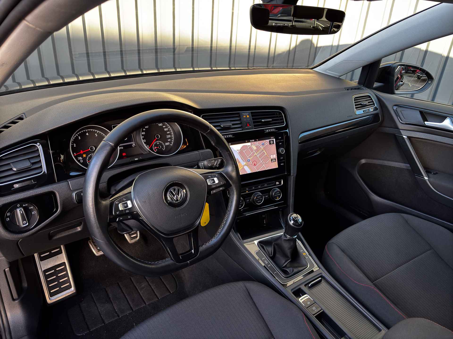 Volkswagen Golf 1.0 TSI Comfortline Business | Camera | Adapt. Cruise | Navi | Apple Carplay | Prijs Rijklaar!! - 6/46