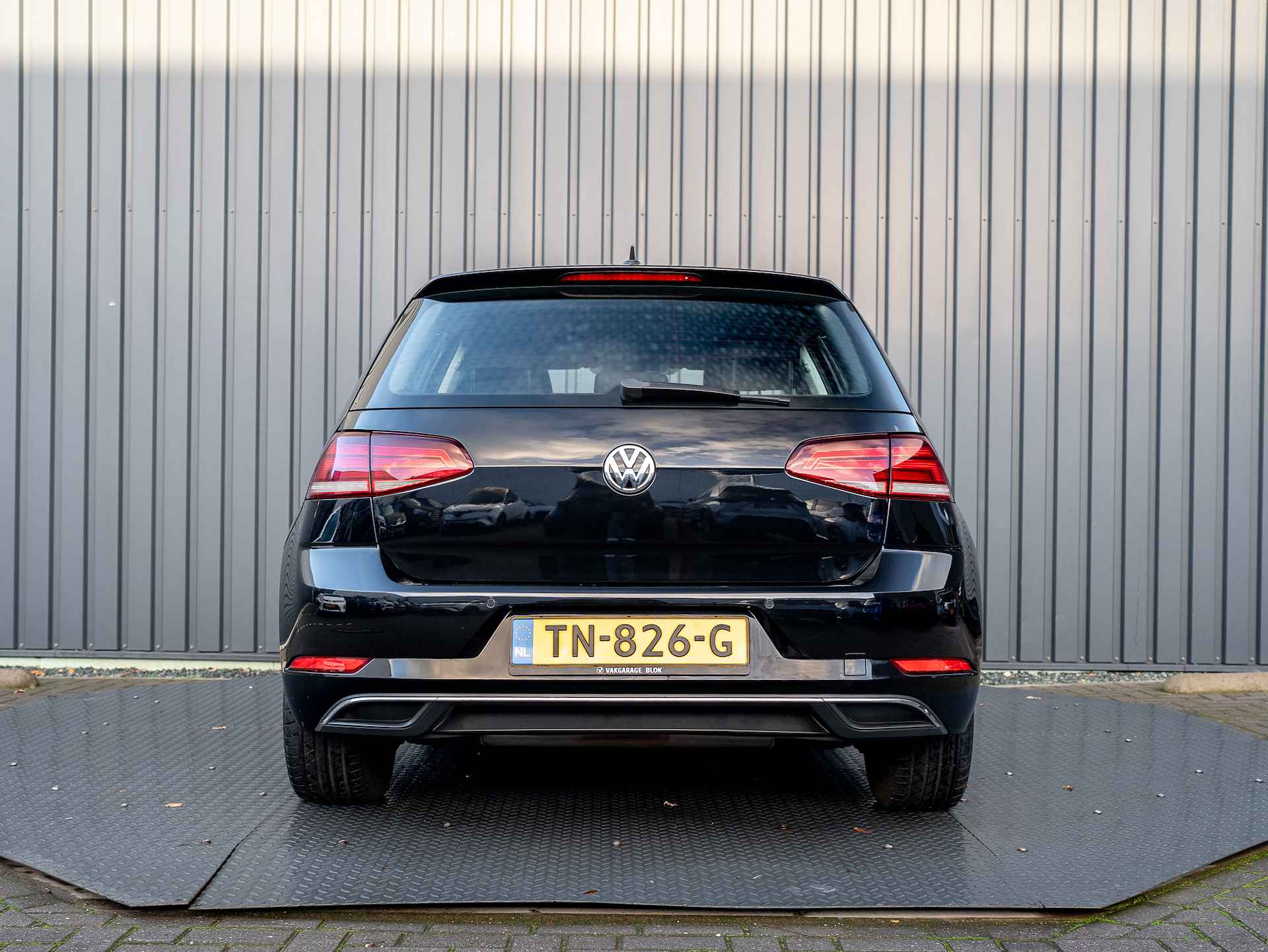 Volkswagen Golf 1.0 TSI Comfortline Business | Camera | Adapt. Cruise | Navi | Apple Carplay | Prijs Rijklaar!! - 41/46