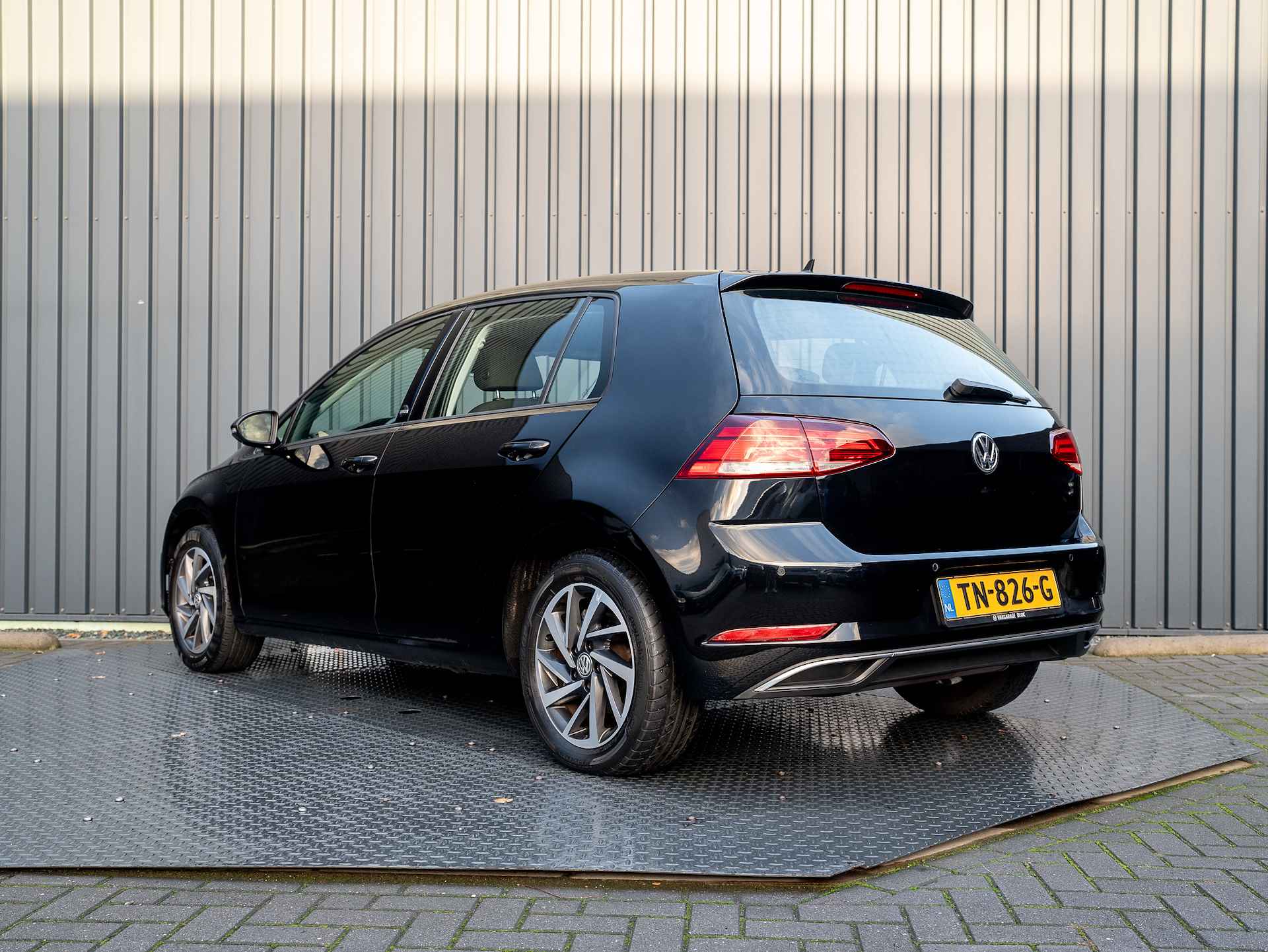 Volkswagen Golf 1.0 TSI Comfortline Business | Camera | Adapt. Cruise | Navi | Apple Carplay | Prijs Rijklaar!! - 43/46