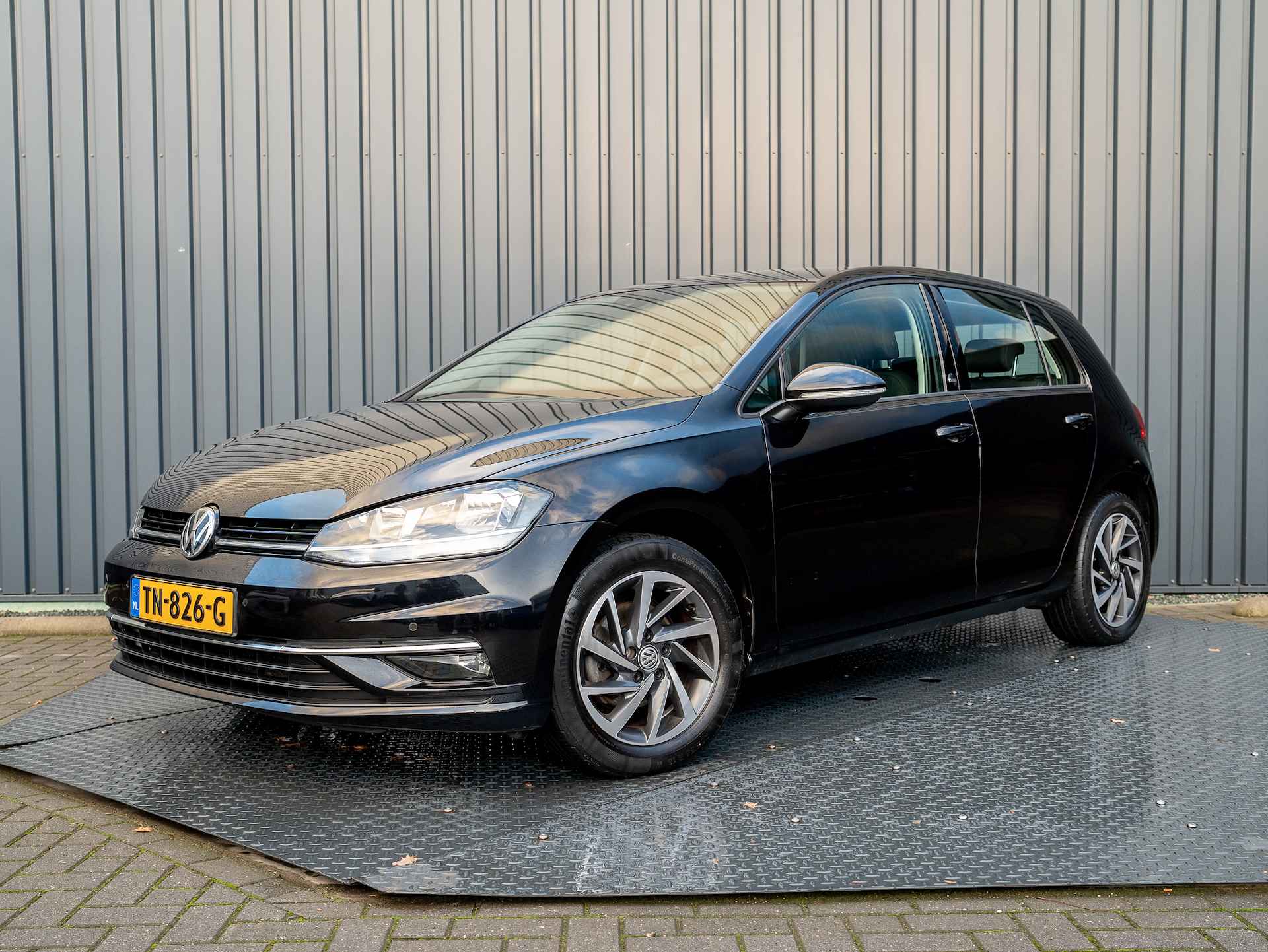 Volkswagen Golf 1.0 TSI Comfortline Business | Camera | Adapt. Cruise | Navi | Apple Carplay | Prijs Rijklaar!! - 46/46