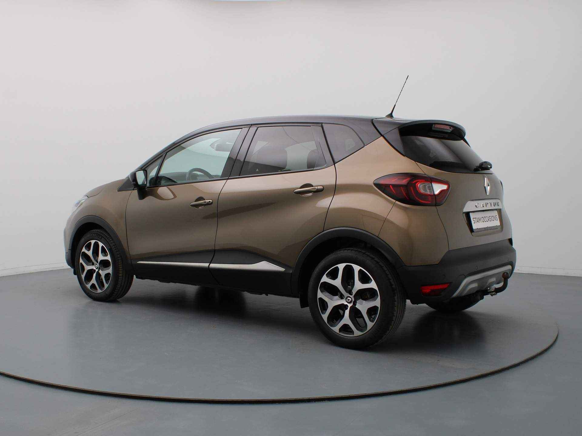 Renault Captur TCe 120pk Intens EDC/AUTOMAAT Cruise | Climate | Navi | Trekhaak - 2/33