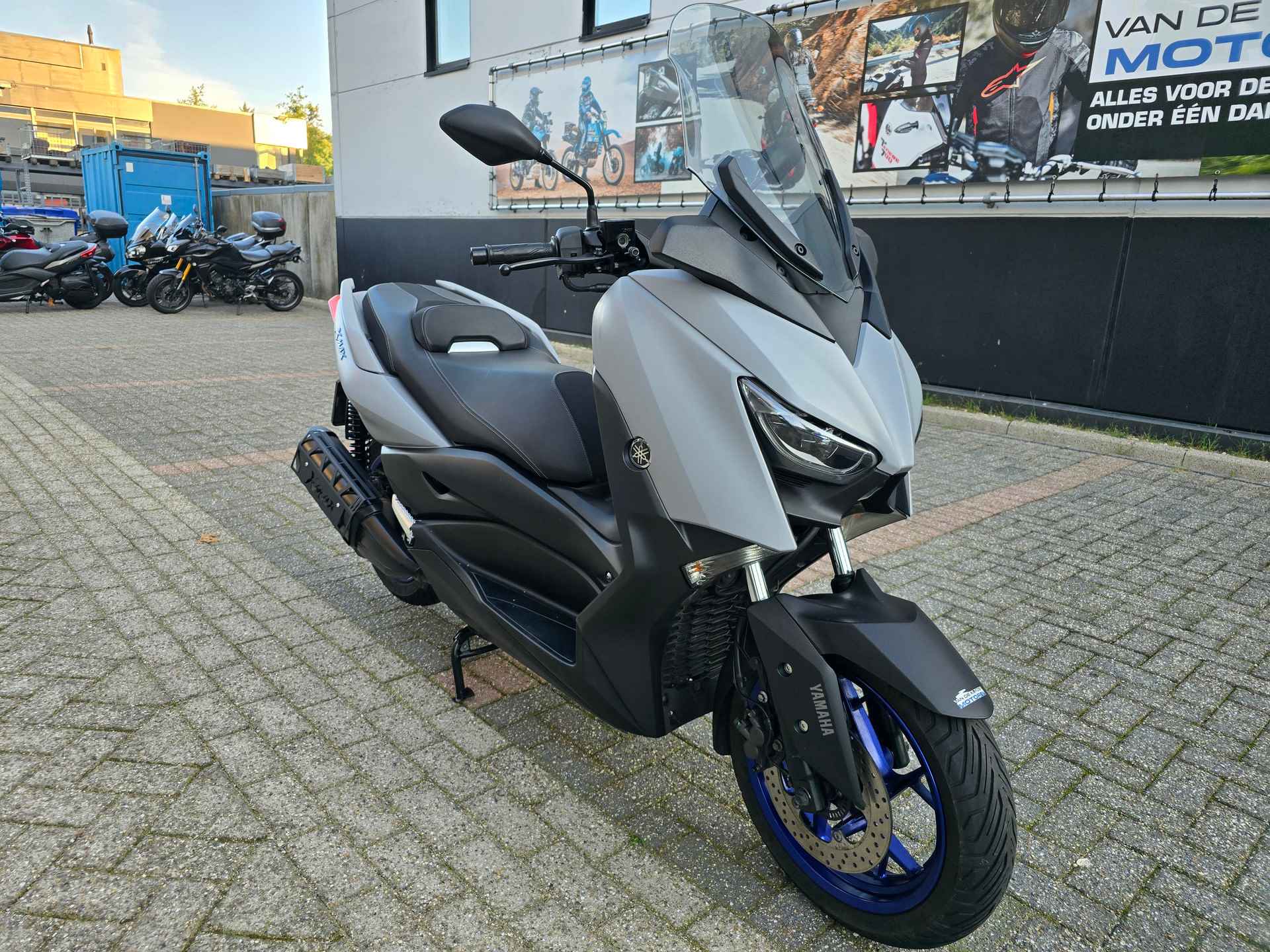 Yamaha XMAX 300 ABS - 4/23