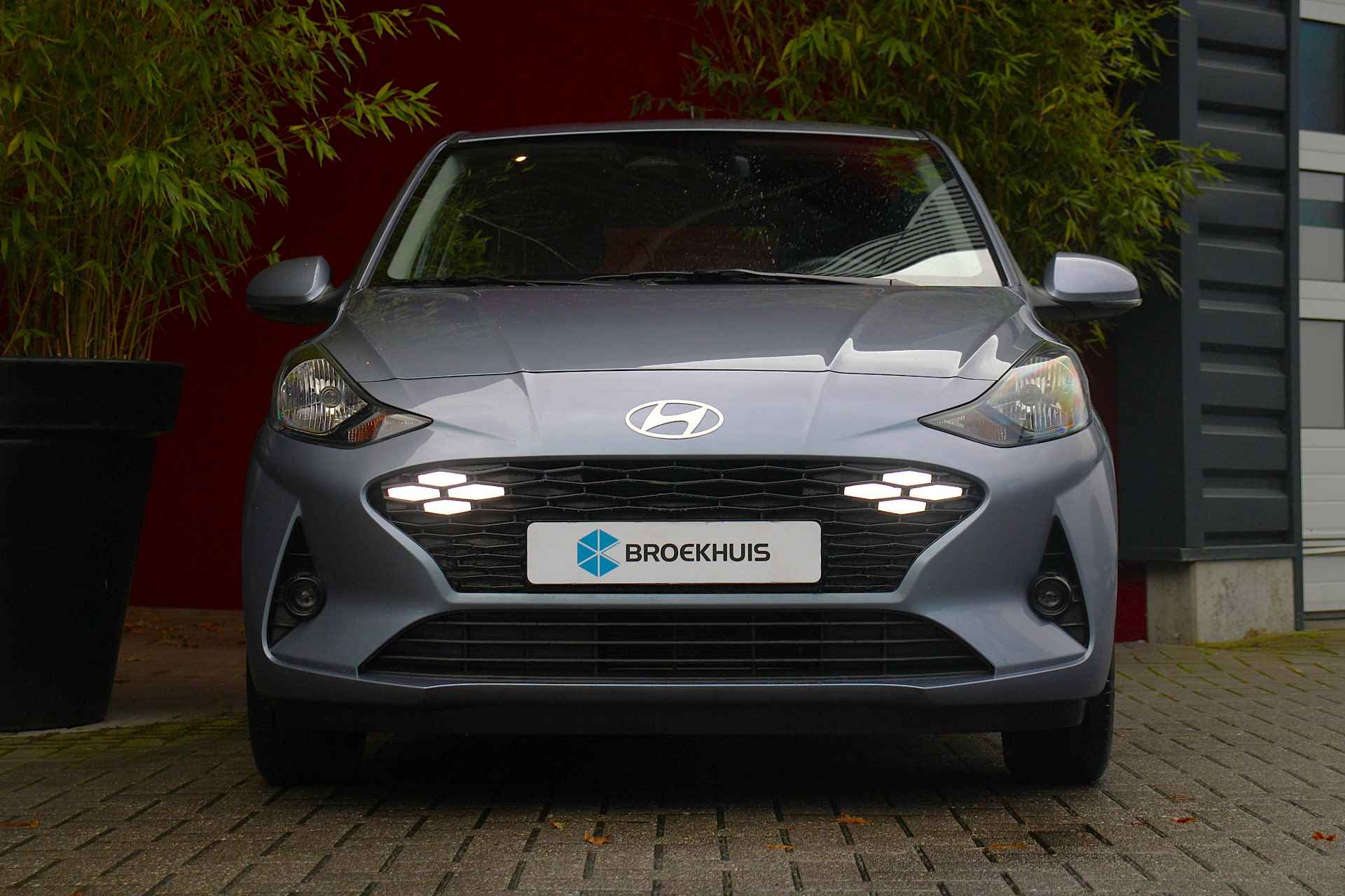 Hyundai i10 1.0 Comfort | CarPlay | DAB | Lane Keeping | Airco - 8/18