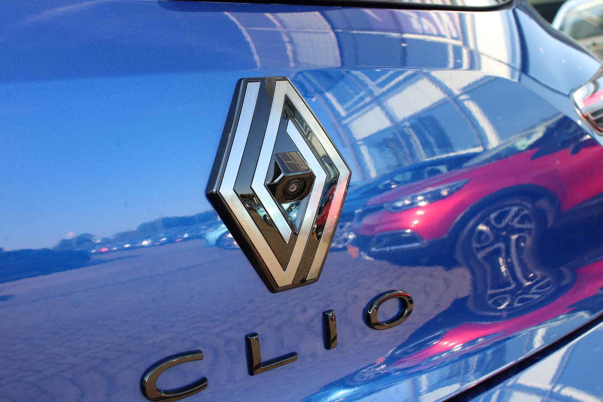 Renault Clio 1.6 E-Tech Full Hybrid 145 esprit Alpine | Automaat | | Navigatie | A. Camera | PDC. V+A | Demo Voordeel! - 26/28