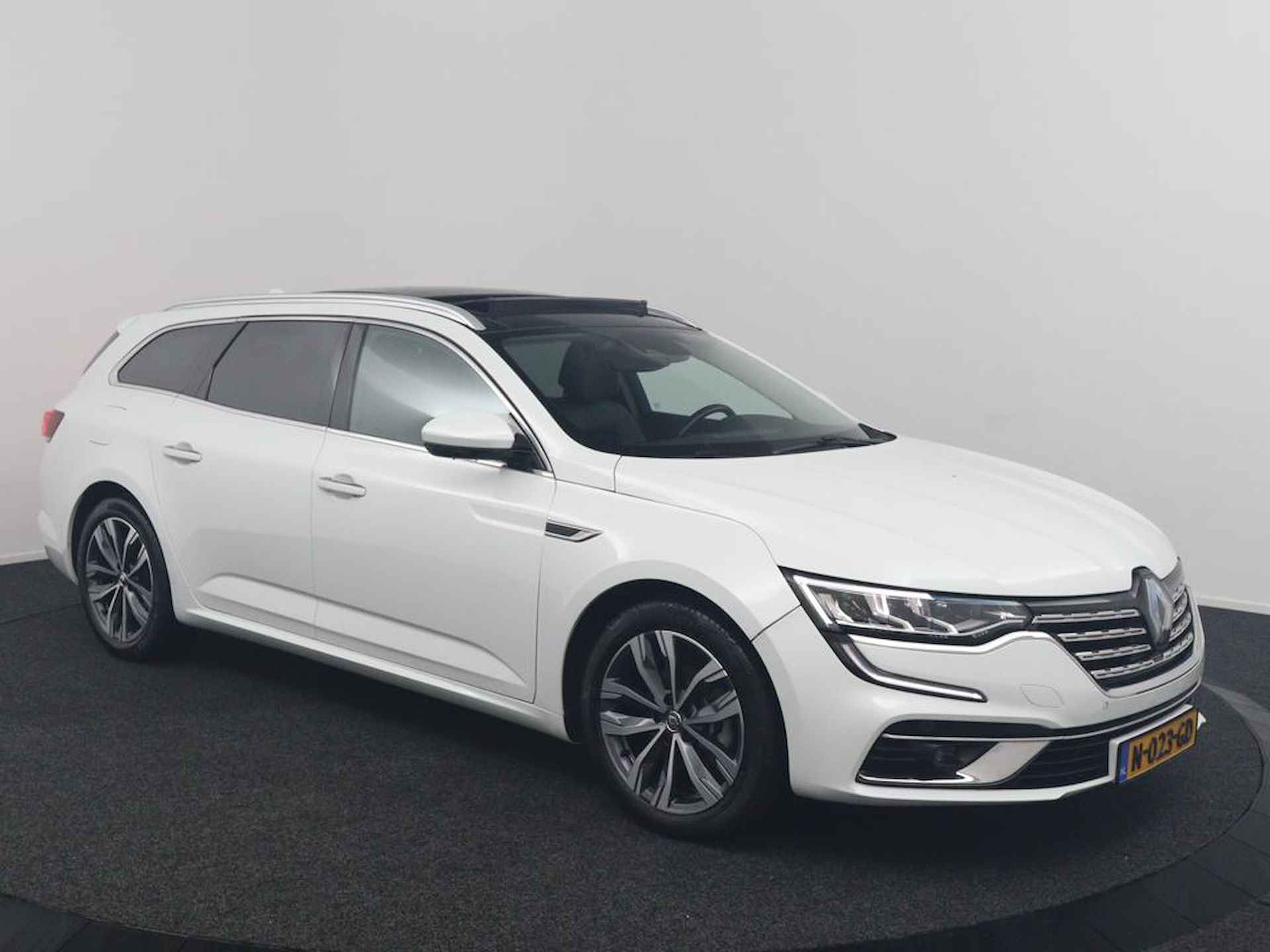 Renault Talisman Estate 1.3 TCe Business Intens | Trekhaak | Schuif/ Kanteldak | Bose Premium Audio | FACELIFT | LED Koplampen | 18'' Lichtmetalen Velgen | Parelmoer Lak | Origineel Nederlands | Nationale Auto Pas | - 7/47