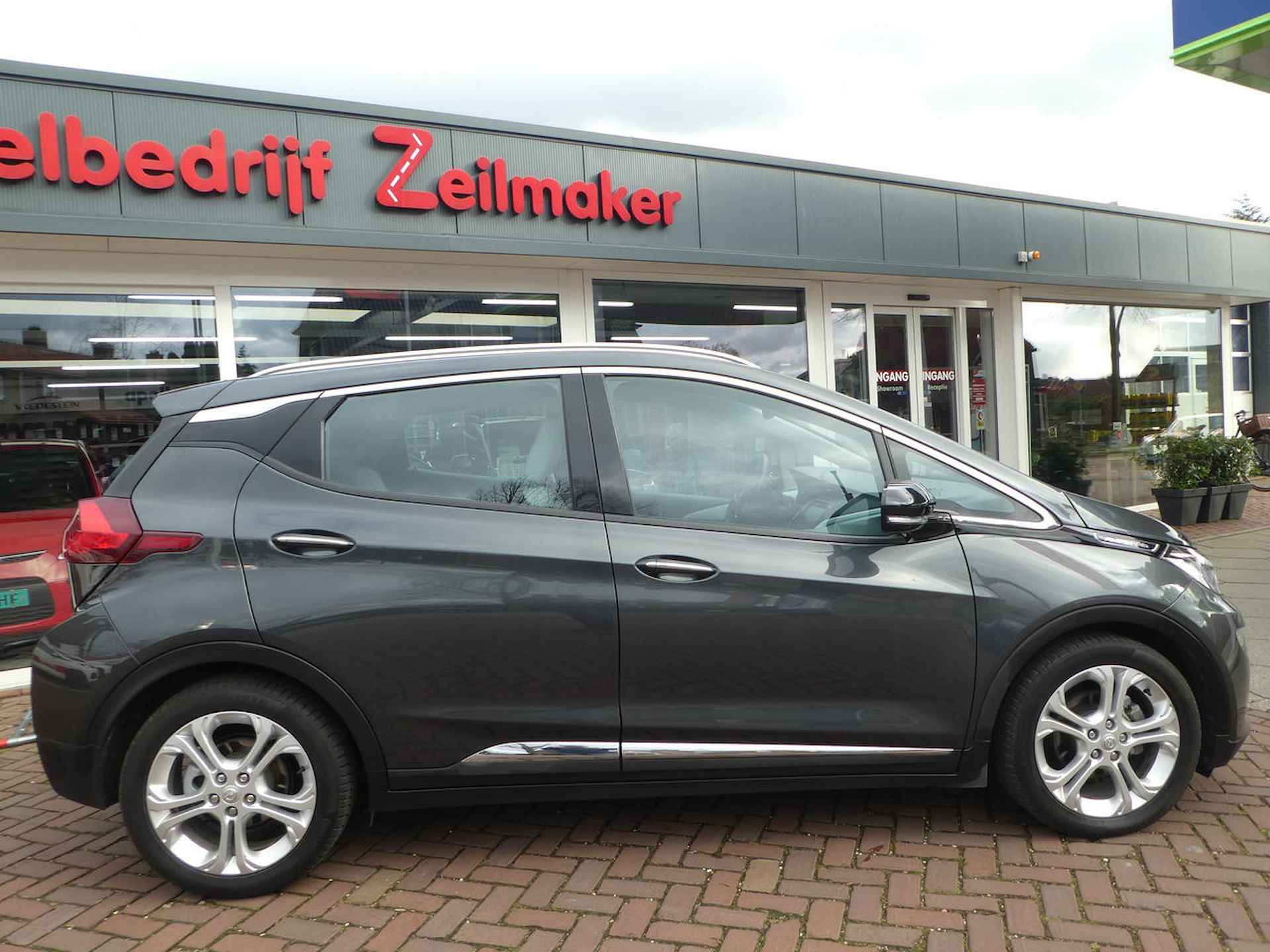 Opel Ampera-E Business executive 60 kWh Automaat, Xenon, Climatronic, Navi, Lichtmetalen velgen - 3/34