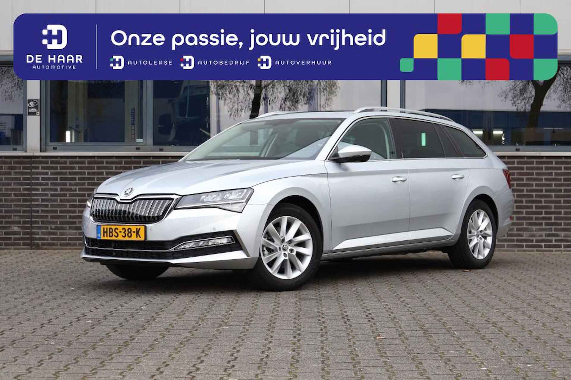 SKODA Superb 1.4 TSI IV Plugin Bus. Edition - Panorama dak - LED - CruiseCont