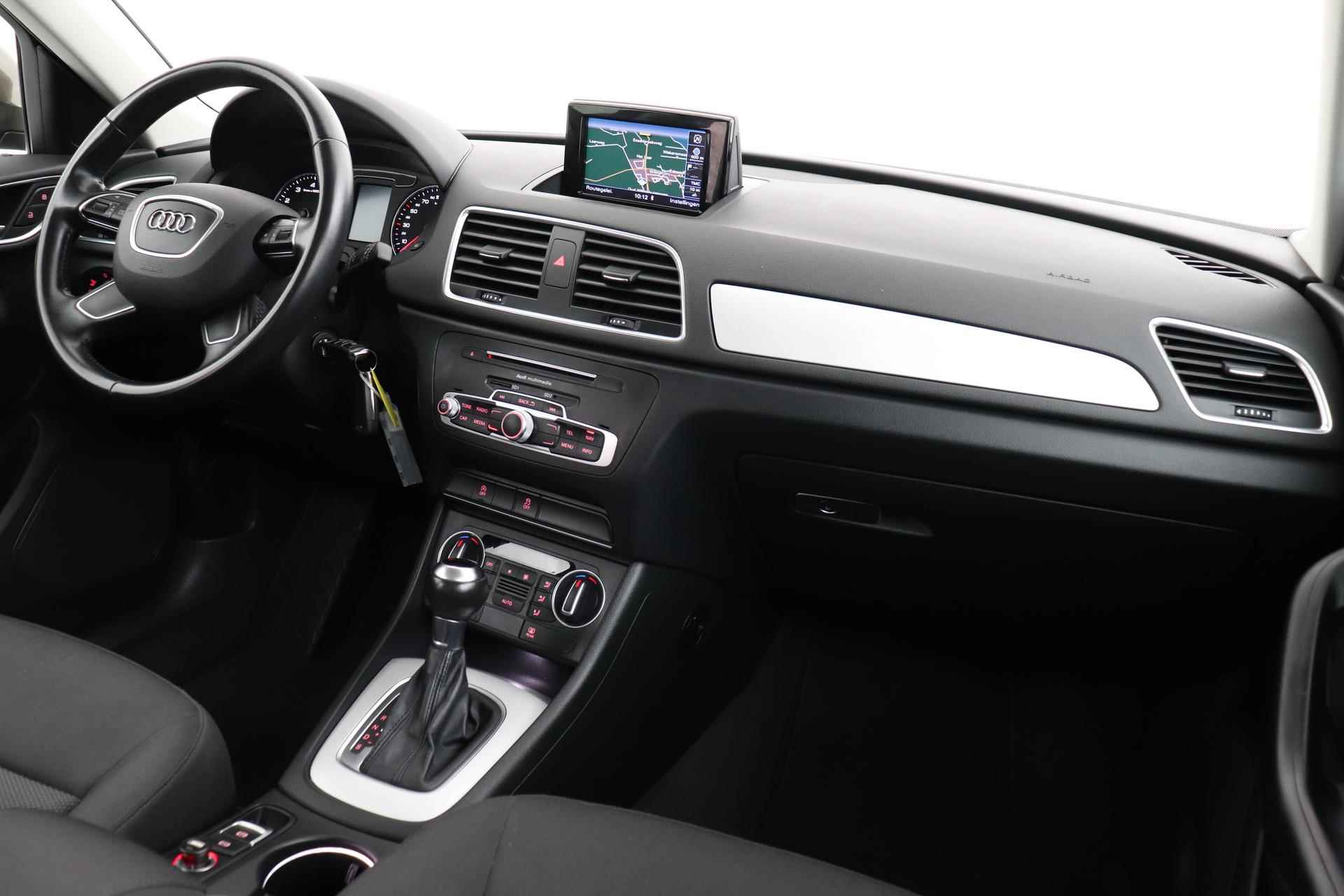 Audi Q3 1.4 TFSI CoD Design Pro Line Plus | Panoramadak | Navigatie | Parkeersensoren - 9/38