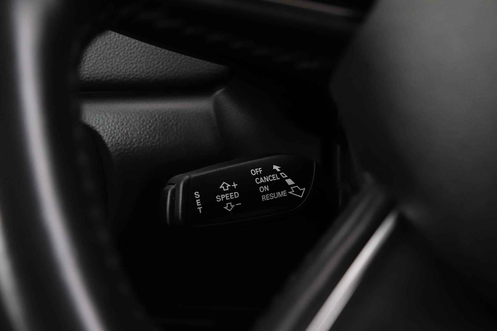 Audi Q3 1.4 TFSI CoD Design Pro Line Plus | Panoramadak | Navigatie | Parkeersensoren - 27/38