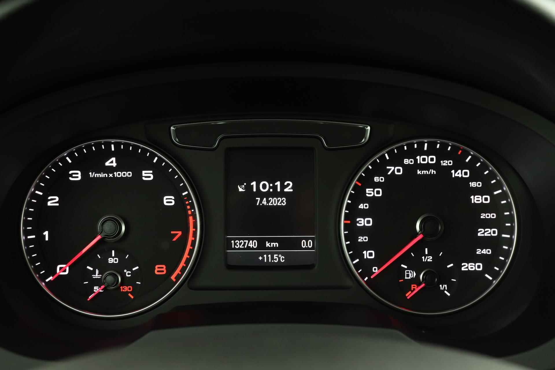 Audi Q3 1.4 TFSI CoD Design Pro Line Plus | Panoramadak | Navigatie | Parkeersensoren - 28/38