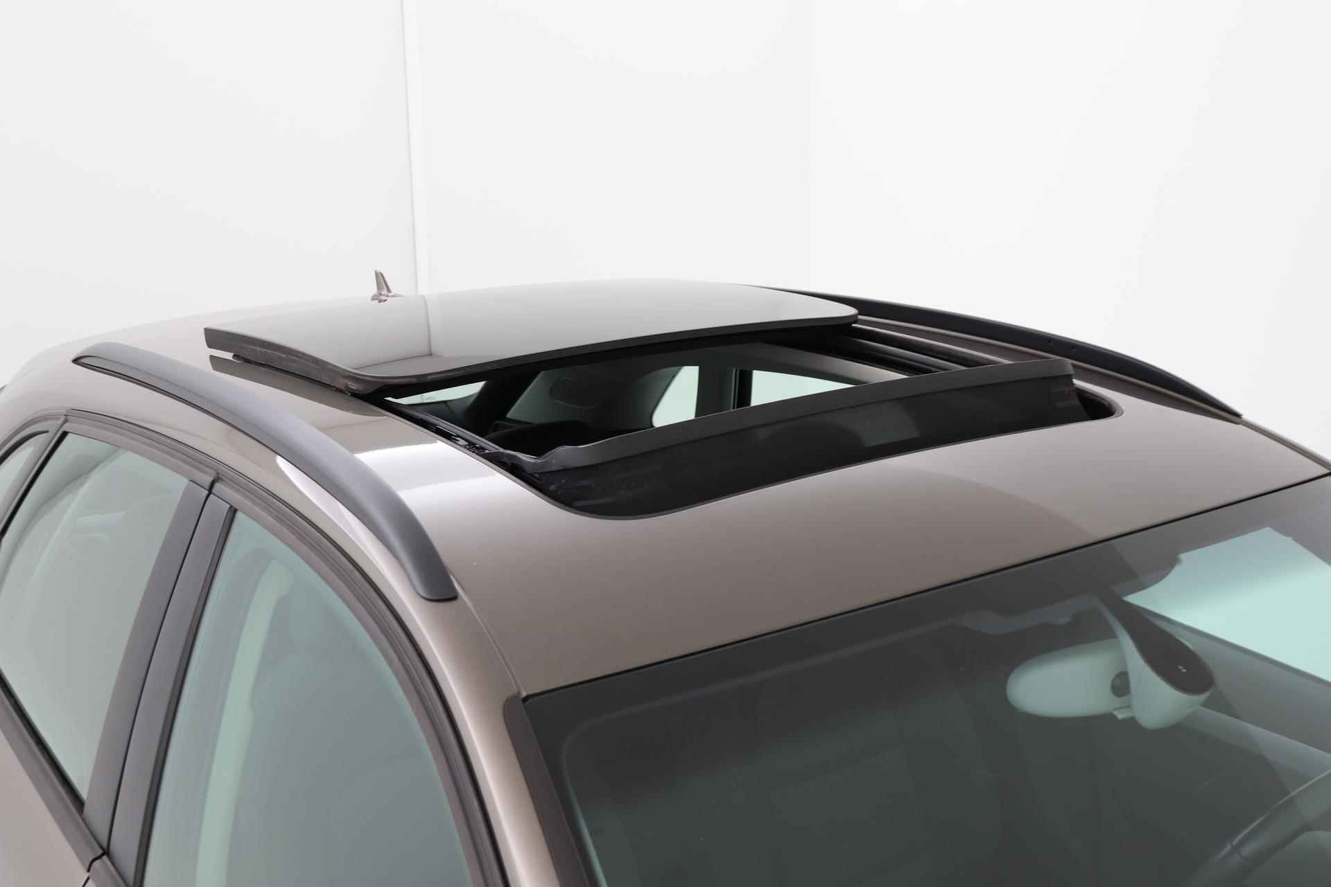 Audi Q3 1.4 TFSI CoD Design Pro Line Plus | Panoramadak | Navigatie | Parkeersensoren - 34/38