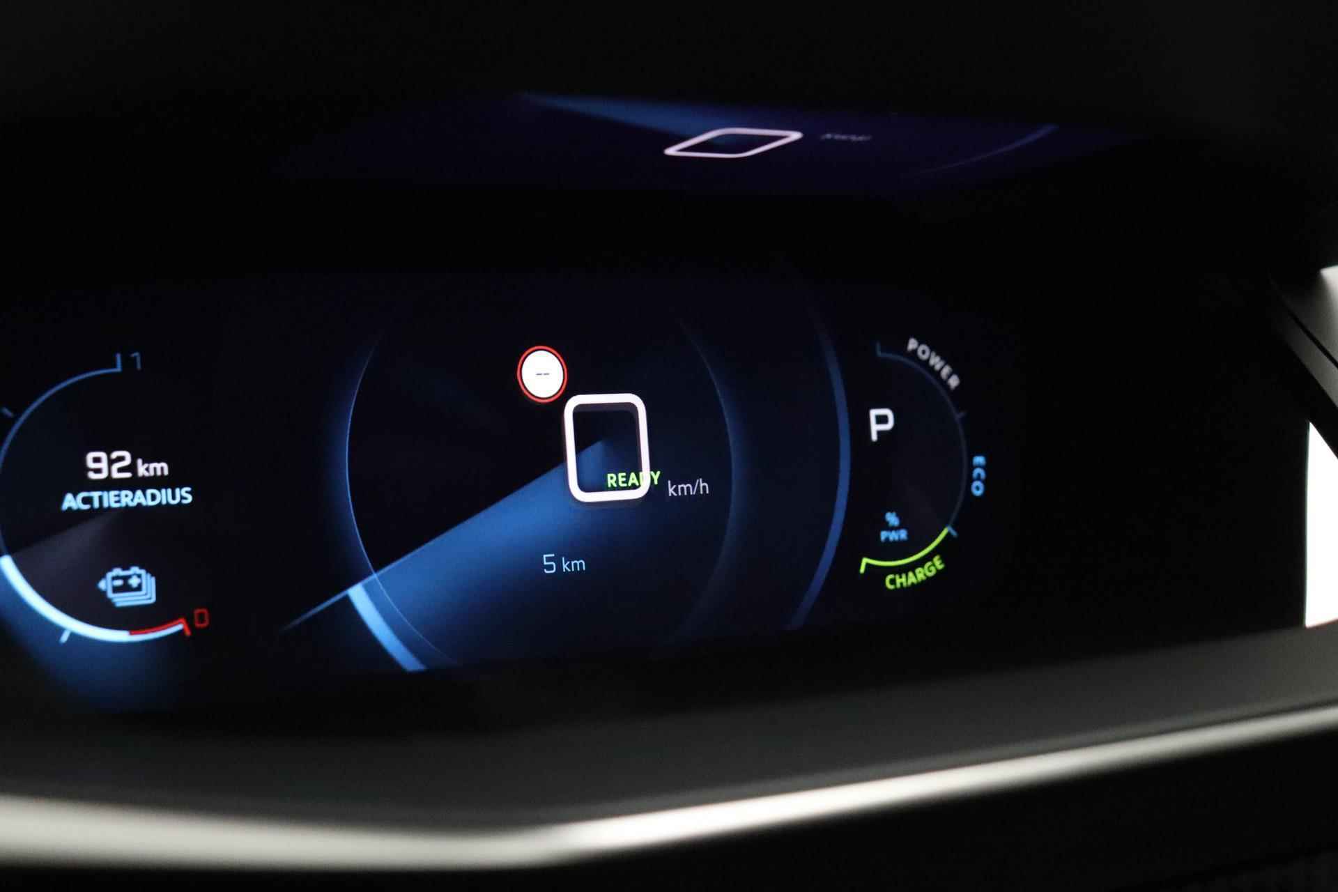 Peugeot e-208 EV Allure Pack 50 kWh | Achteruitrijcamera | Cruise control | Android Auto / Apple Carplay | Parkeersensor achter | Startknop | - 30/35