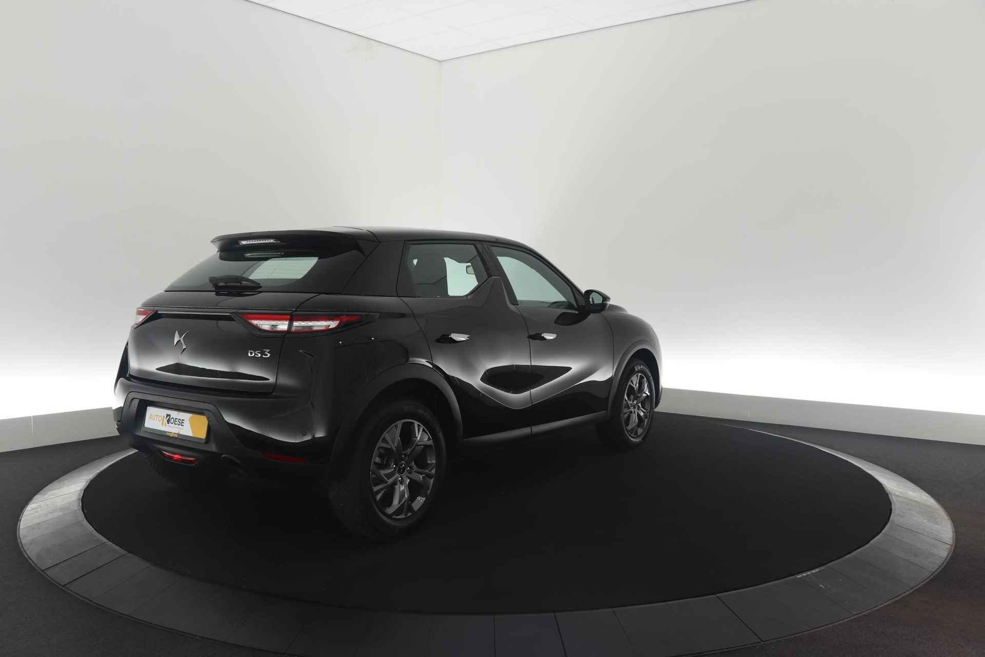 DS 3 Crossback PureTech 100 Montmartre | Parkeersensoren | Apple Carplay | Allseason Banden | Navigatie | Climate Control - 10/65