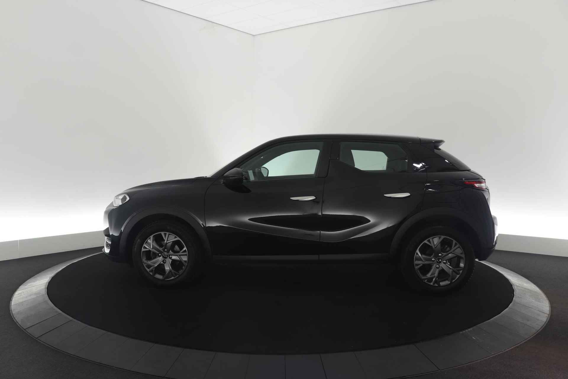 DS 3 Crossback PureTech 100 Montmartre | Parkeersensoren | Apple Carplay | Allseason Banden | Navigatie | Climate Control - 59/65