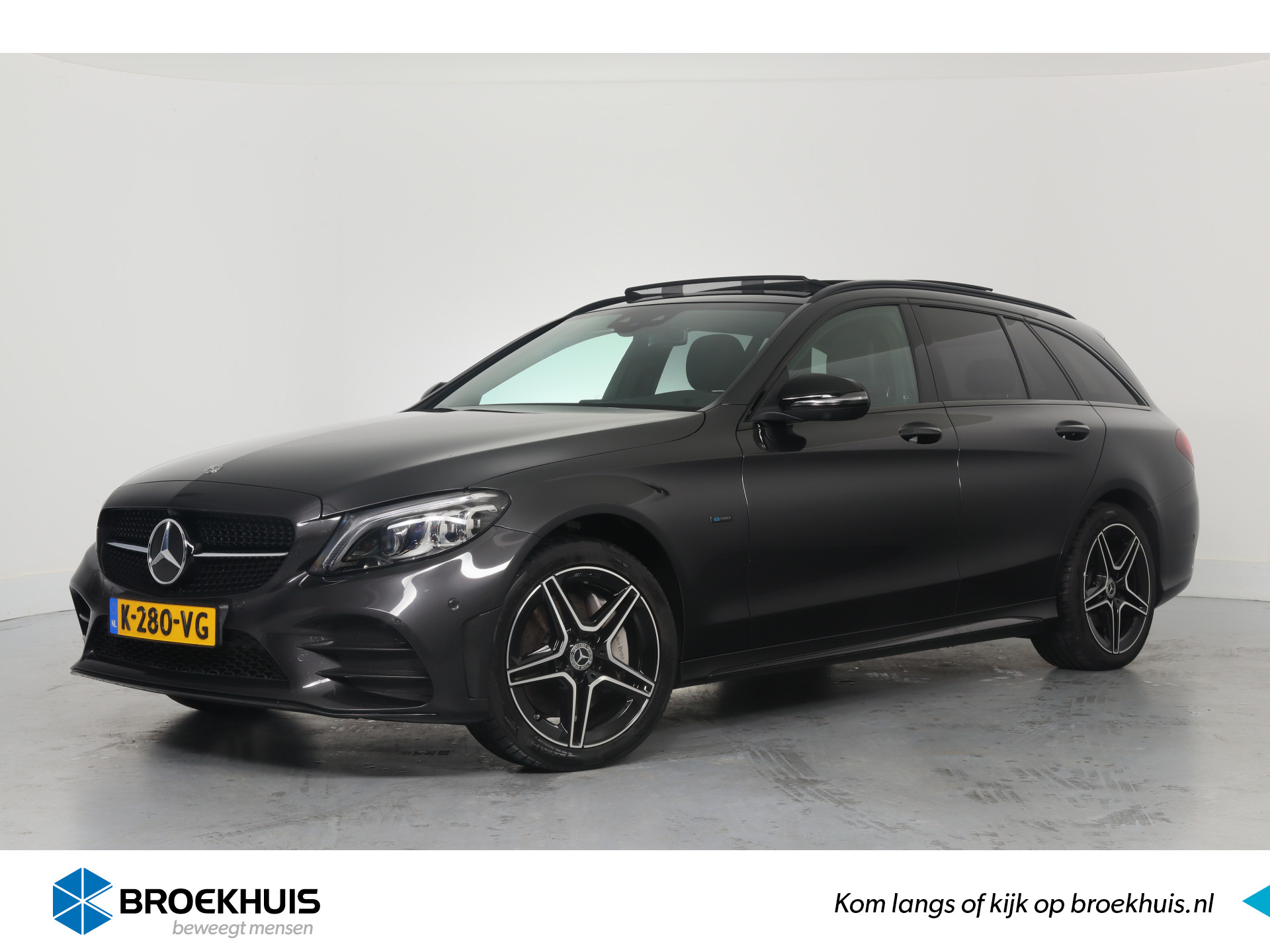 Mercedes-Benz C-Klasse Estate 300 e Business Solution AMG Limited | 360 Camera | Panoramadak | Trekhaak | Alcantara | Elektr Stoel | Nightpakket | Ambi