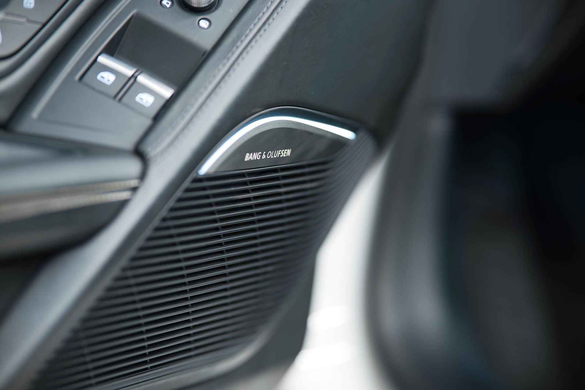 Audi R8 Spyder 5.2 FSI quattro | Carbon Blades | Sportuitlaat | B&O | - 22/27