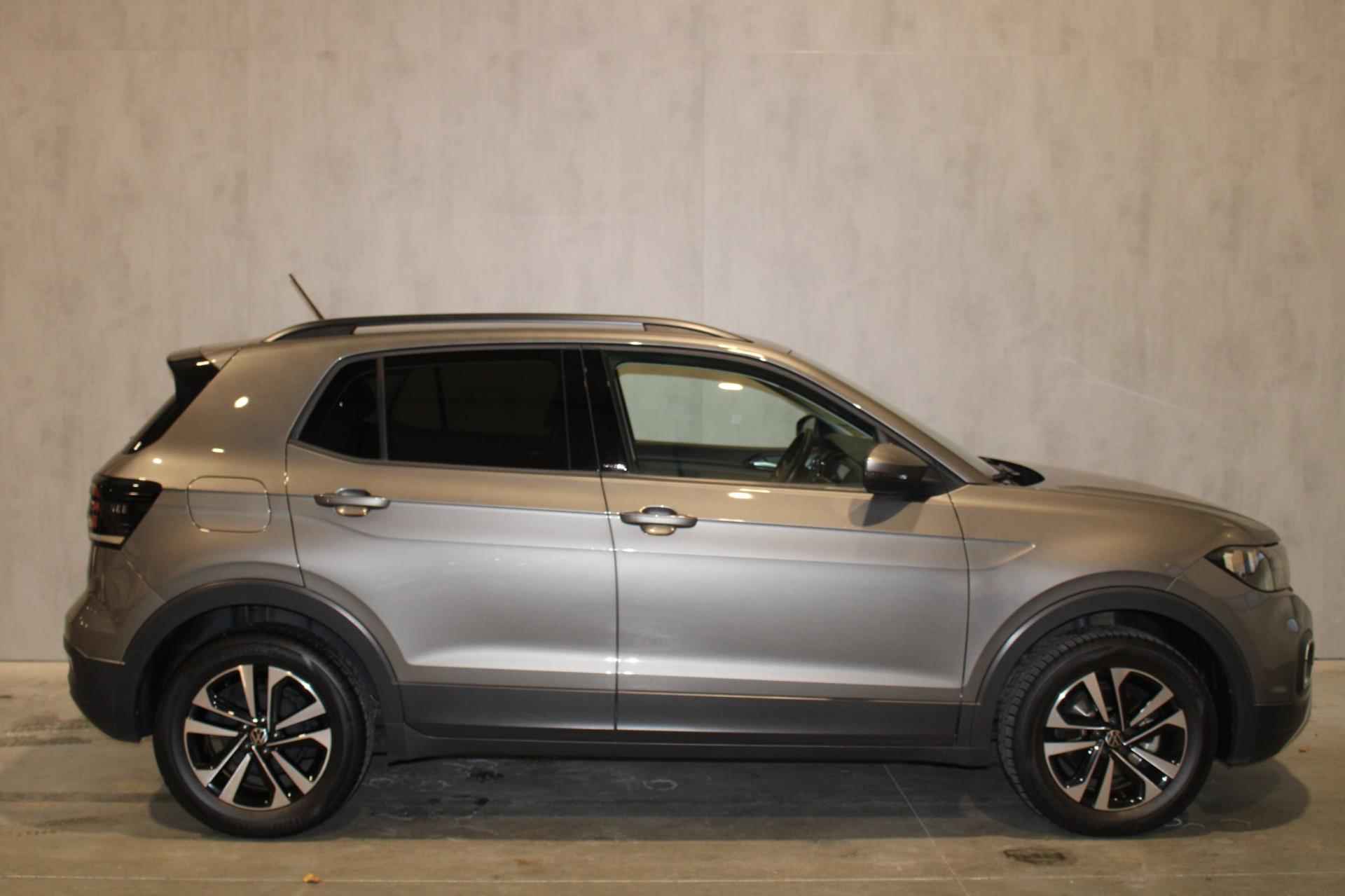 Volkswagen T-Cross 1.0 TSI Life Business Navigatie PRIJS is rijklaar incl 12 maanden bovag - 9/10